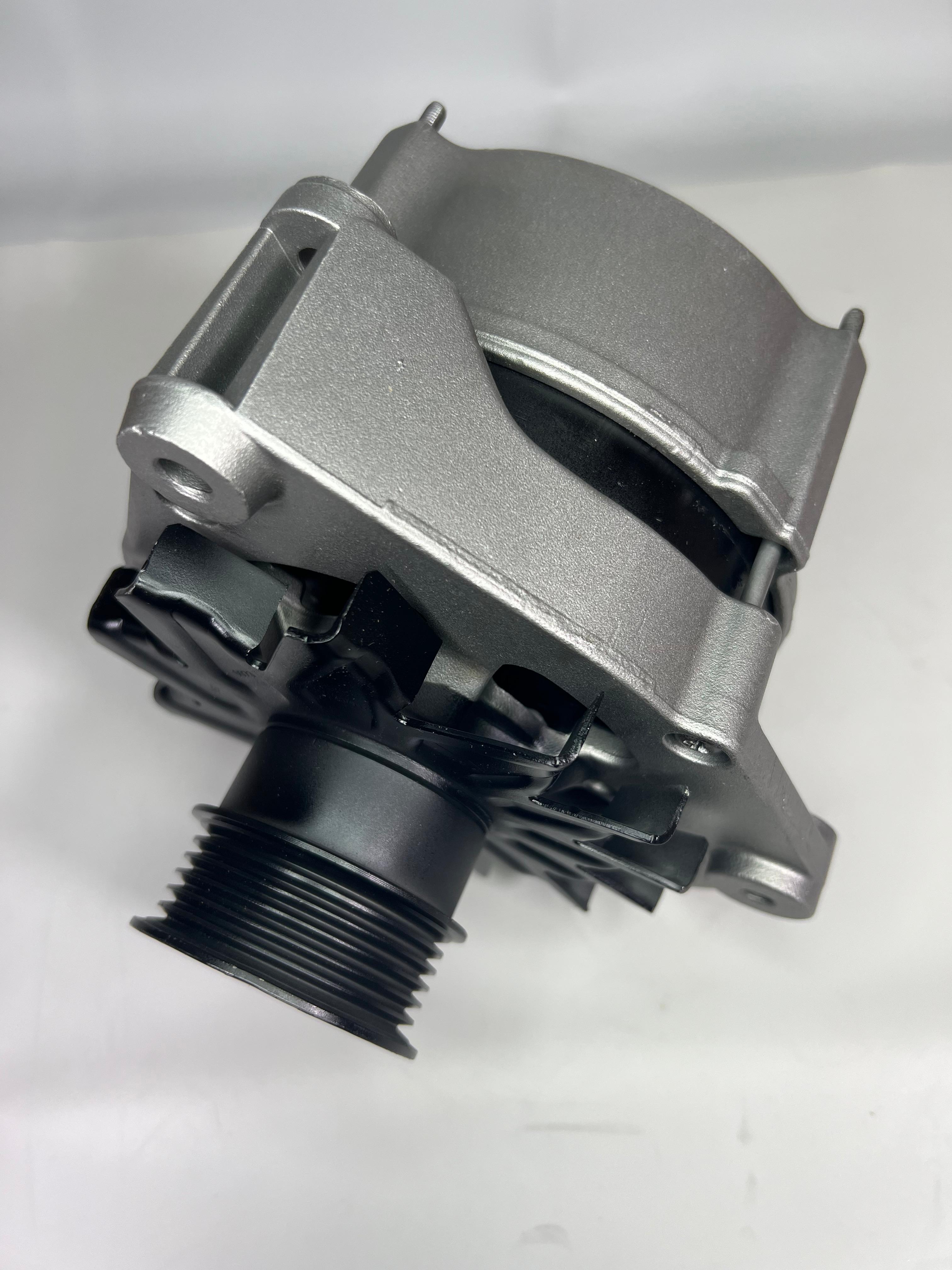 Generator für die Golf, Passat, Corrado mit 90 Ampère mit der original Teilenummer : 073 903 023 A