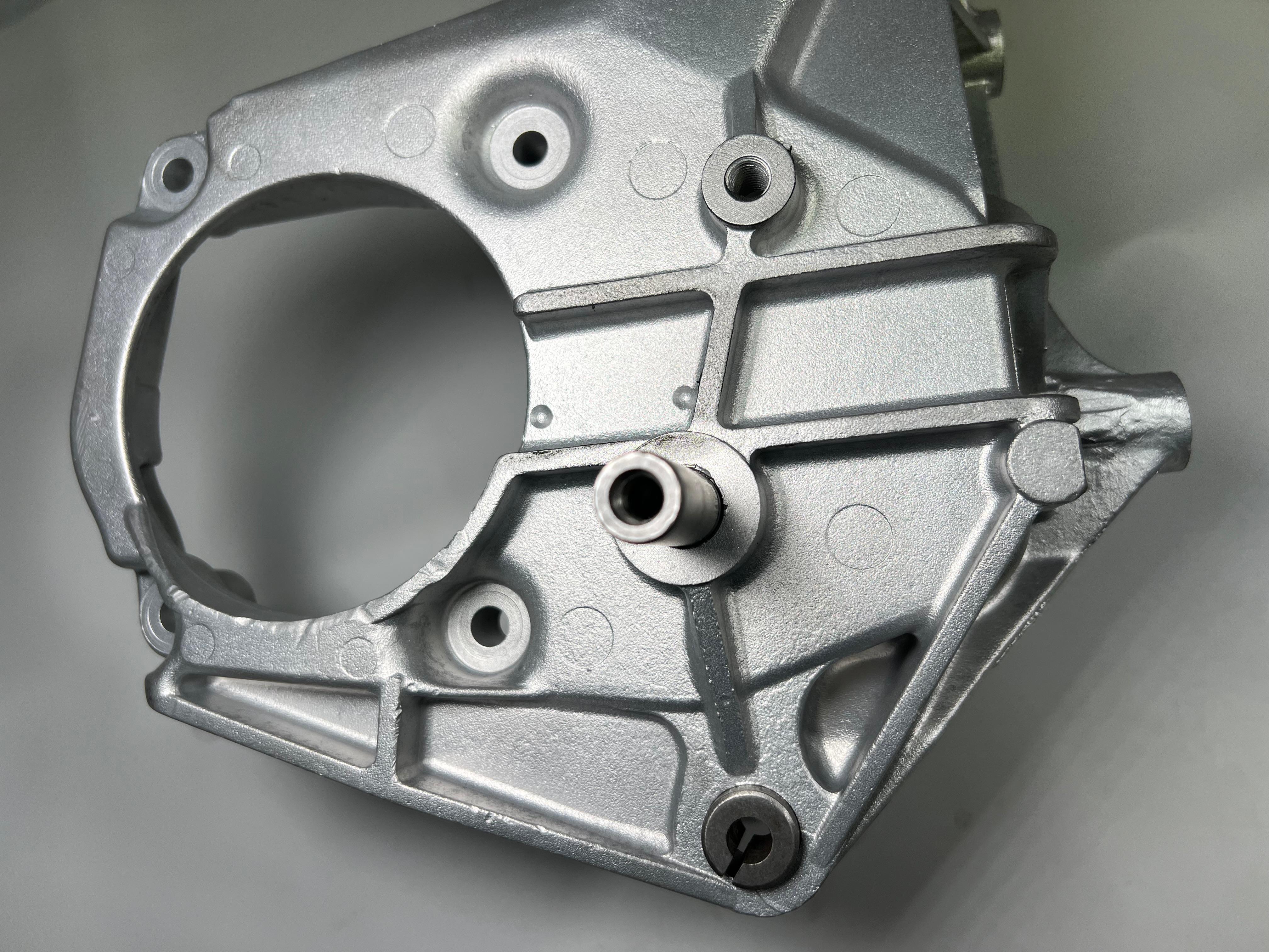 Halter für G60 Lader original Teilenummer : 037 145 491 A