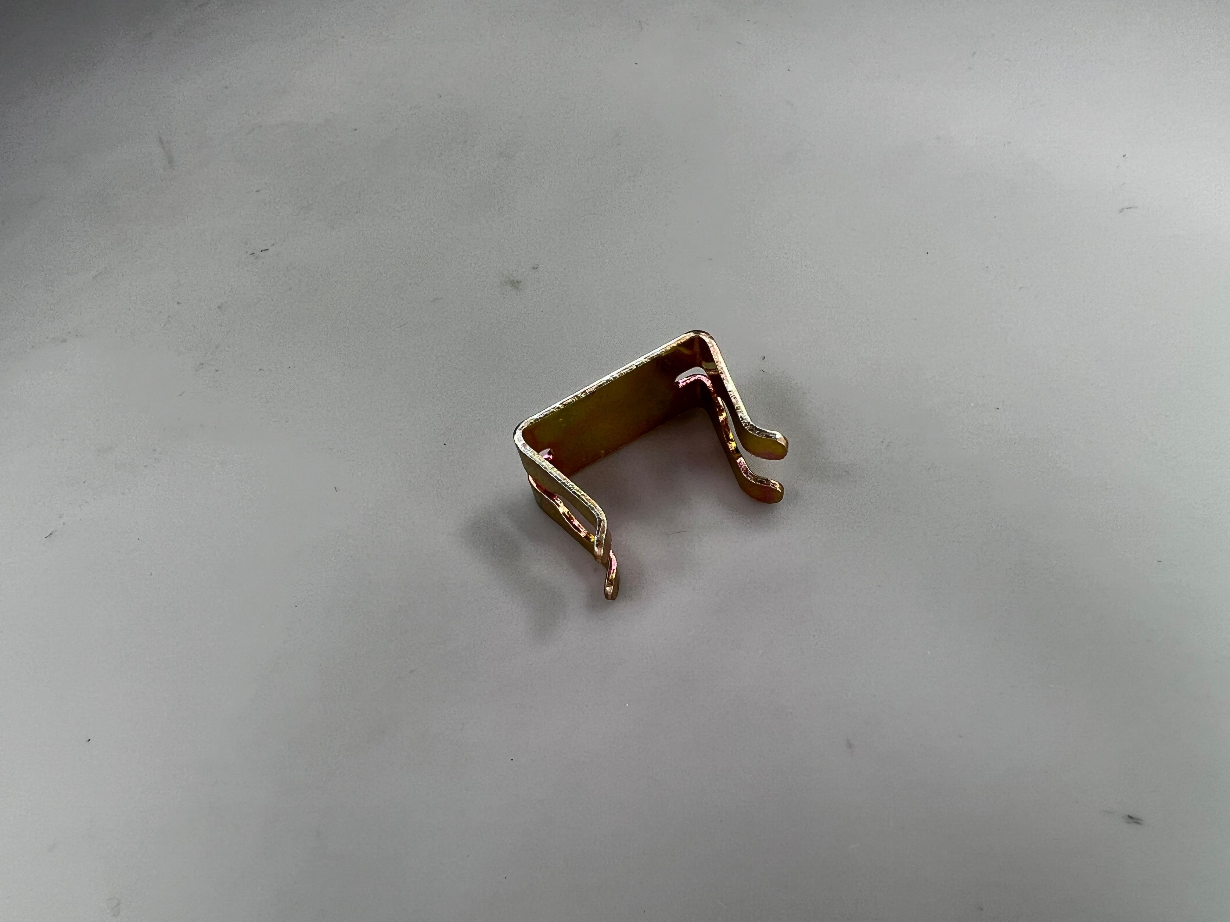 Halteklammer Clip für die Drosselklappe Gaszug G60