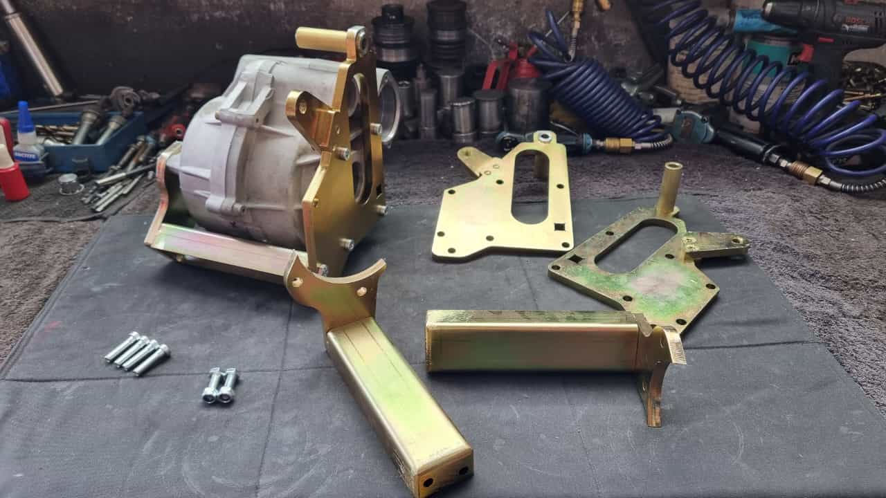 Halter für G60 Lader im Polo G40