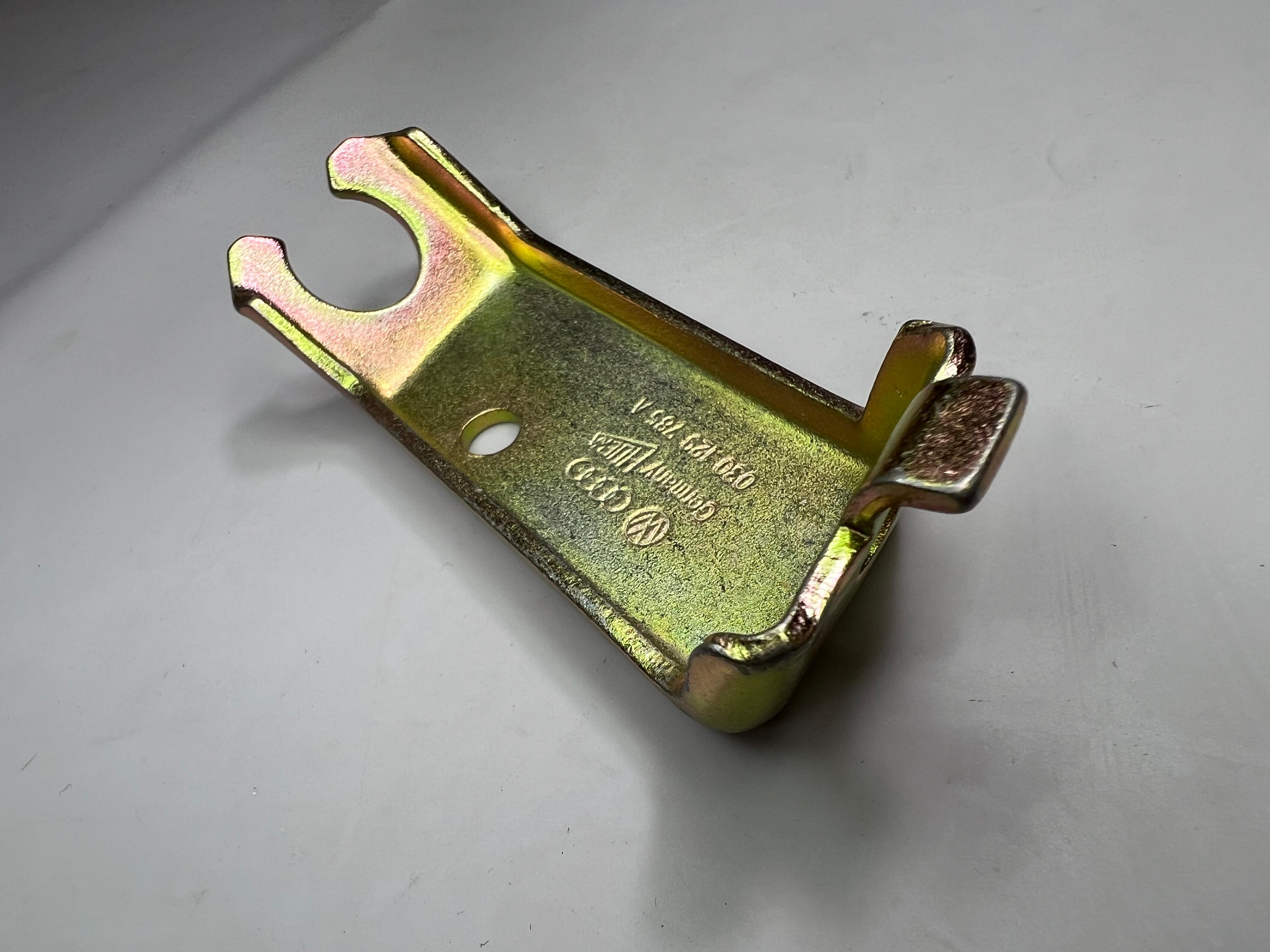 Gegenhalter für den Gaszug für Polo 86 und 86c 2F kurz