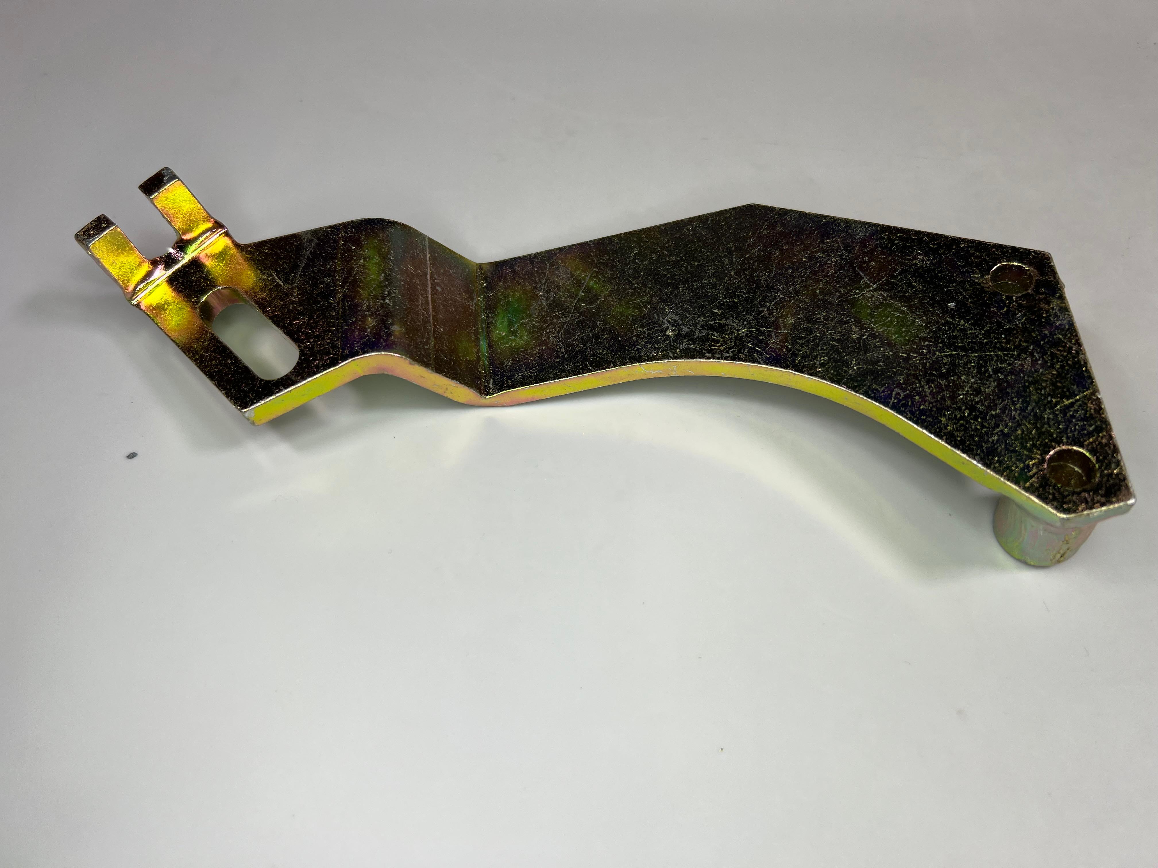 Halter für die Servopumpe Hydraulikpumpe G60 PG mit Verstellung   Original Teilenummer : 037 145 544