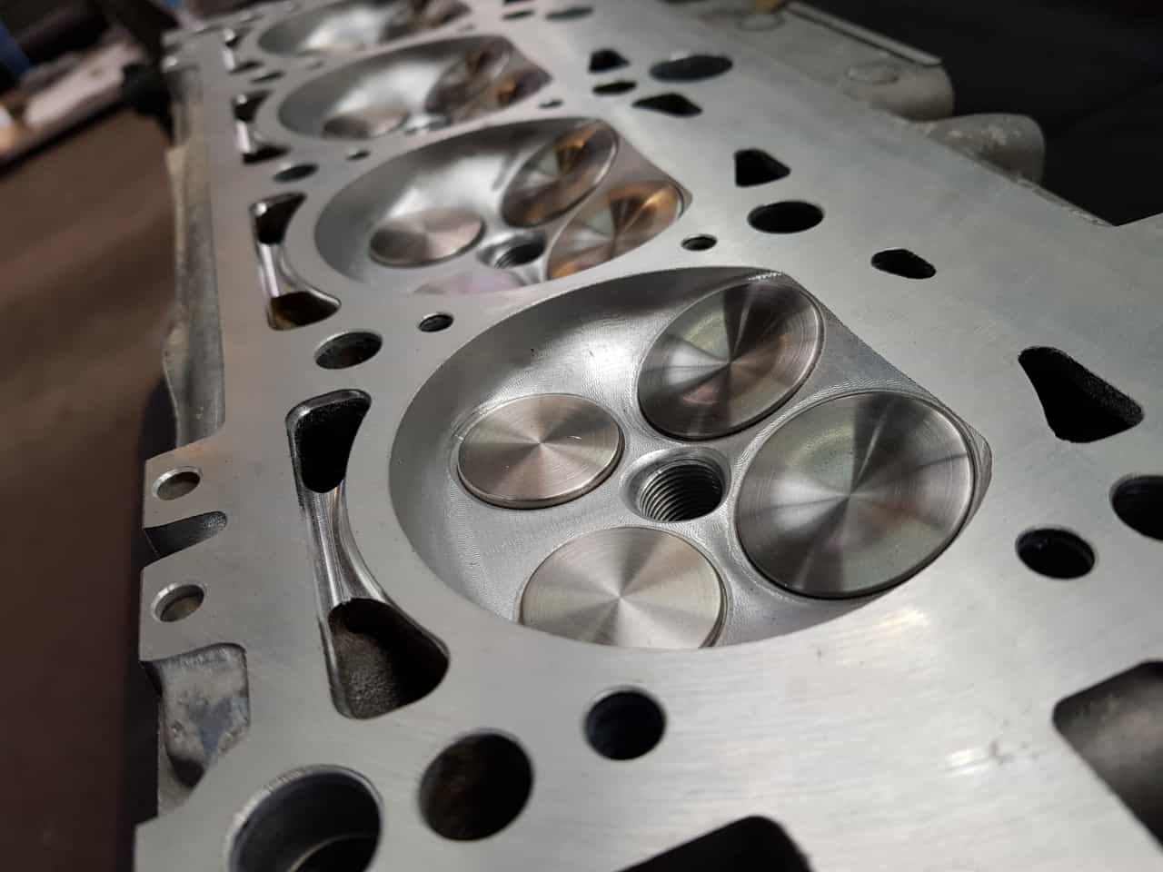Zylinderkopf 16V Rennsport CNC bearbeitetet 1,8 Liter Motoren