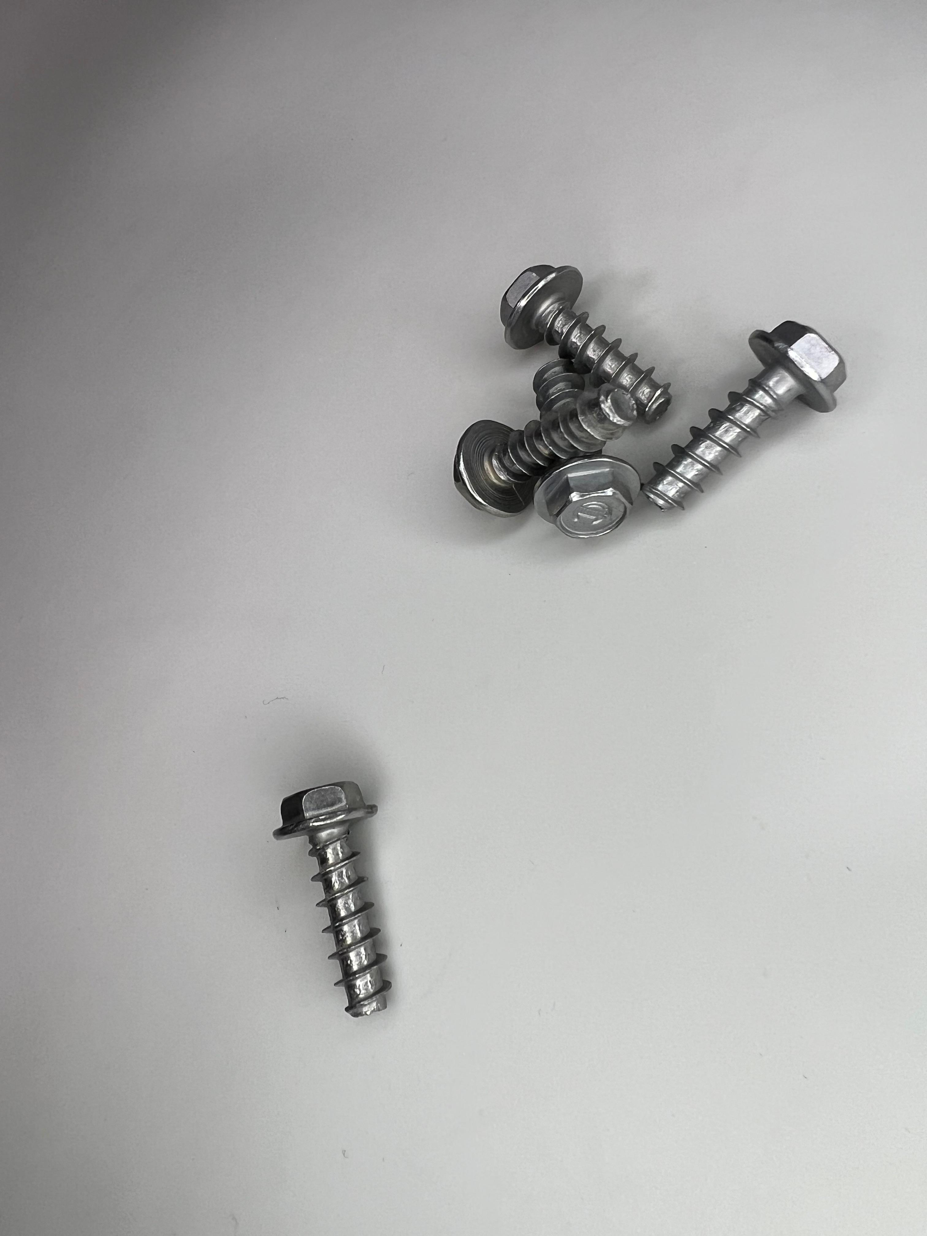 Schrauben befestigung für den Benzindruckregler Kraftstoffdruckregler G60