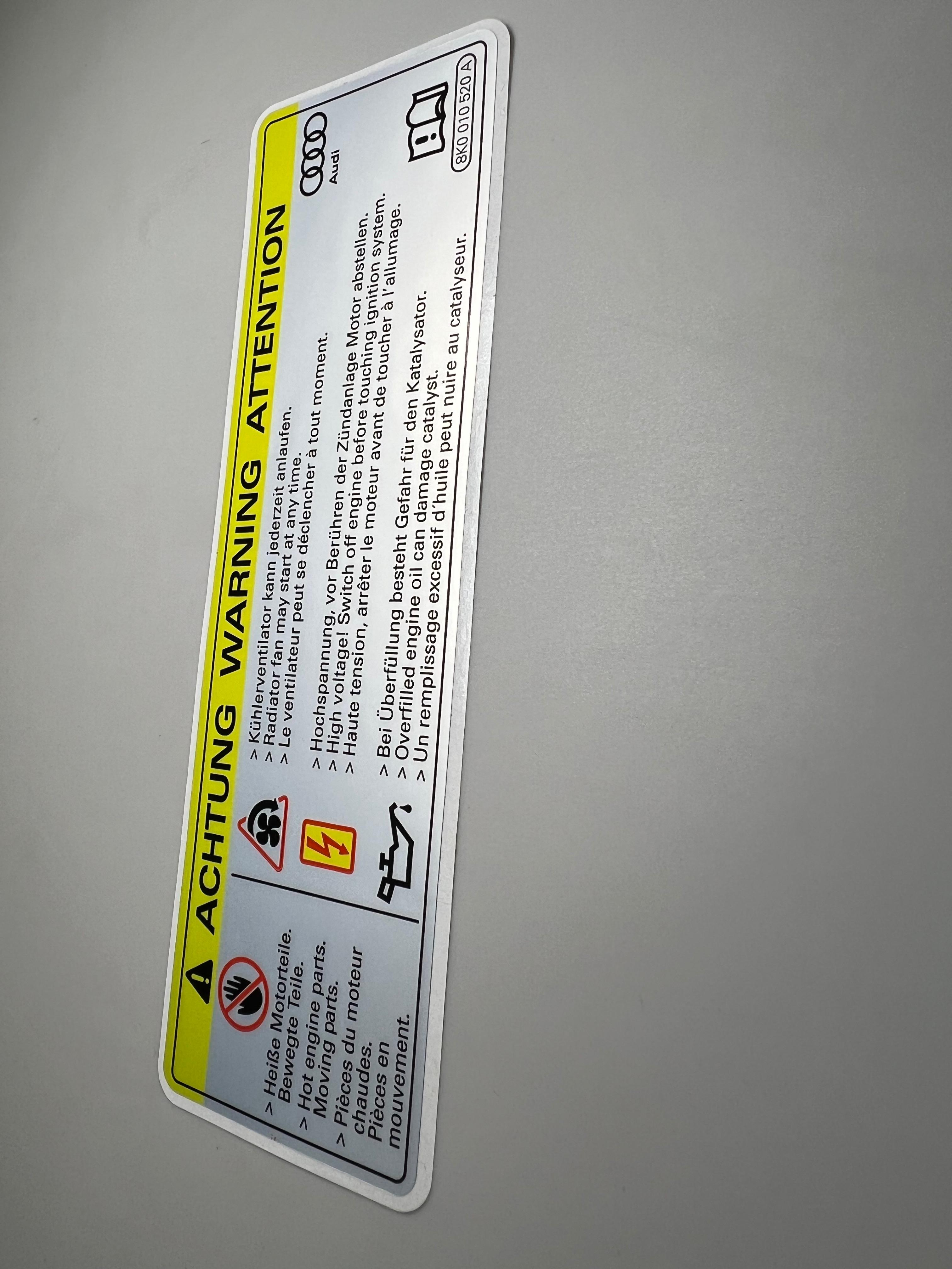 Aufkleber Achtung Warnung Kühlerventilator , Hochspannung und Öl Überfüllung