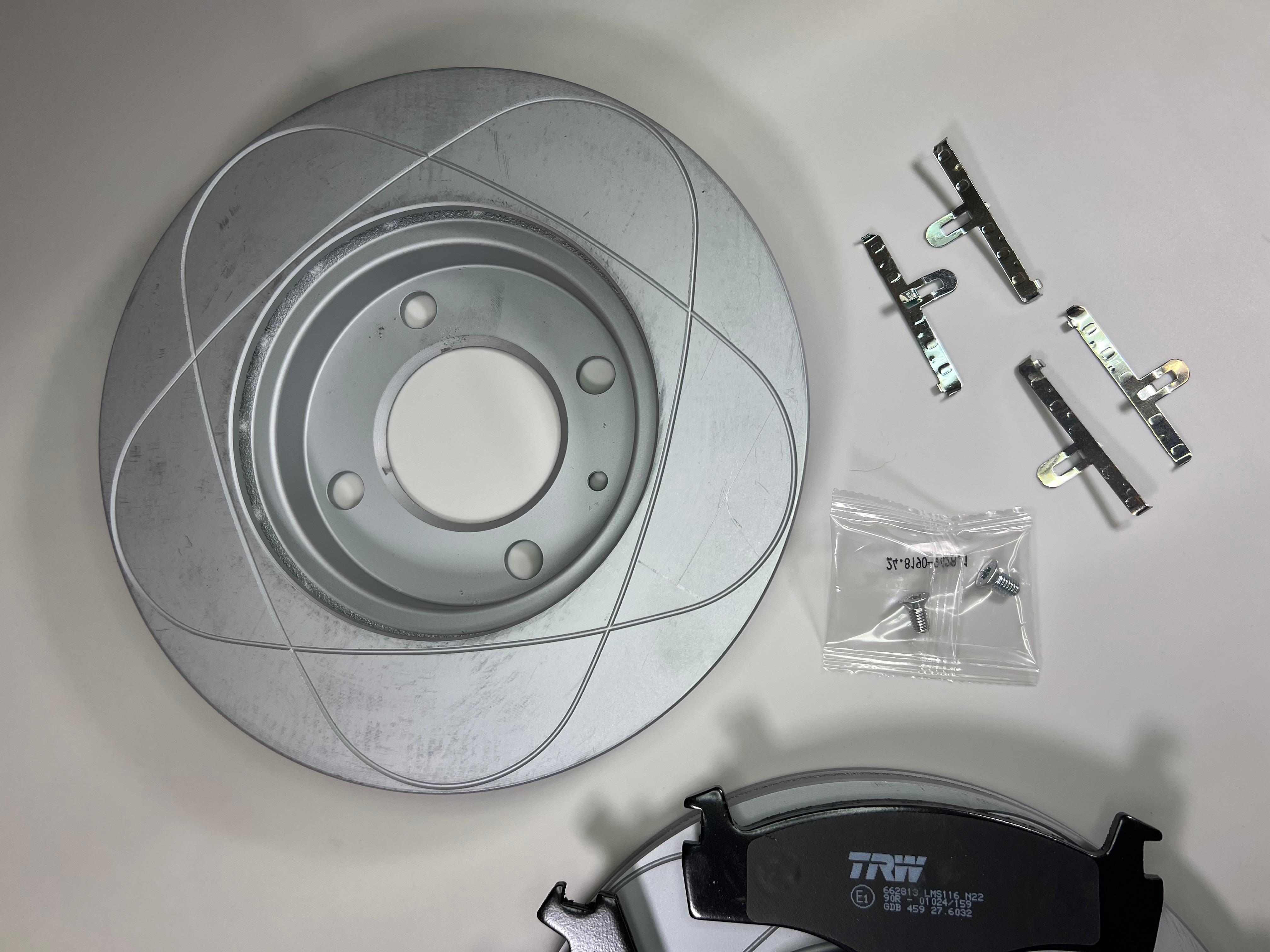 Bremsscheiben Powerdisc mit den passenden klötzen für den Polo G40