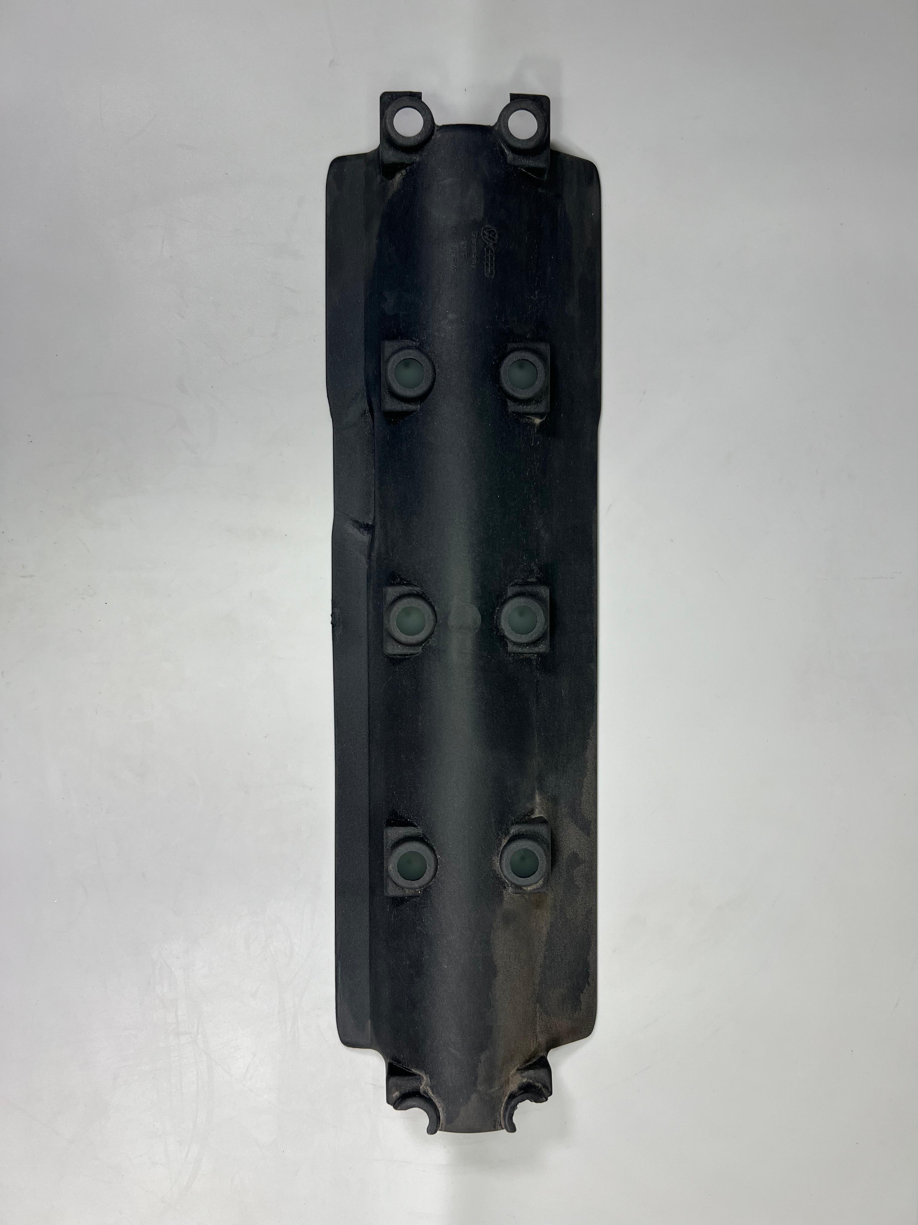 Ölabweiser unter dem Ventildeckel  für G60 Motoren original Teilenumer 026 103 547