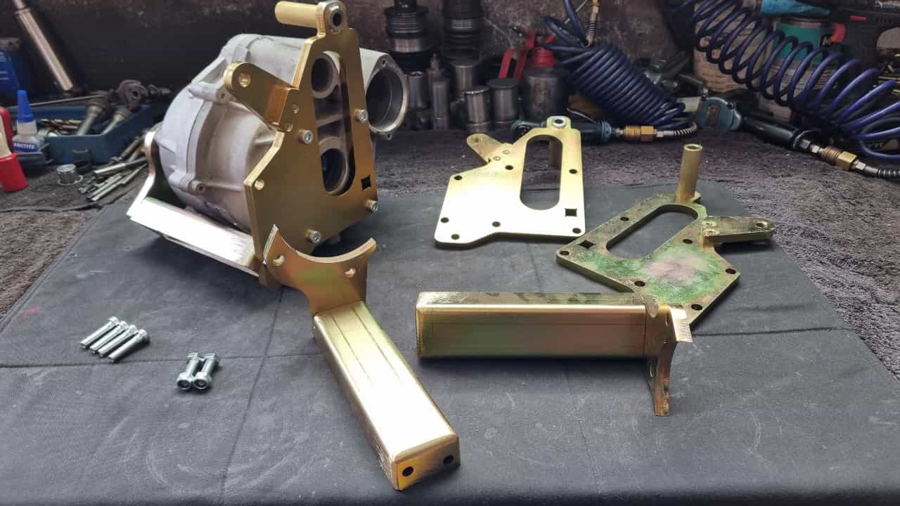Halter für G60 Lader im Polo G40