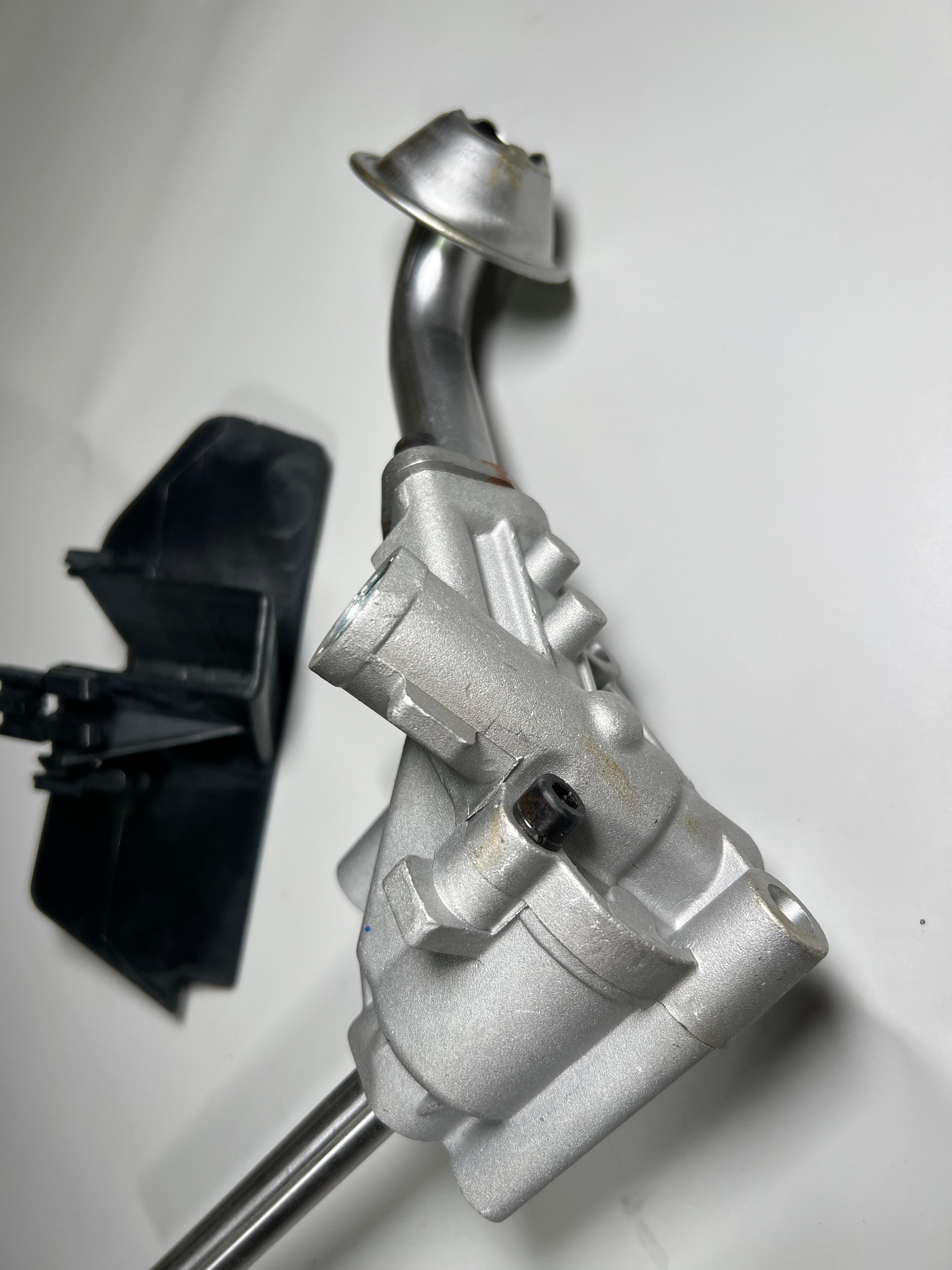 Ölpumpe für die 16V Motoren  KR, PL, CK, CR mit 36mm Zahnrad  original Teilenummer: 027 115 105 C