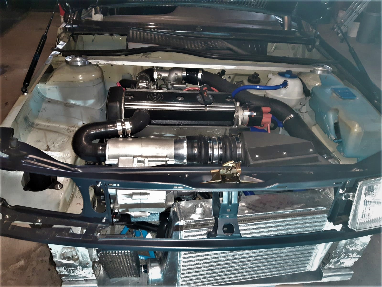 Air Intake Luftfilterkasten Ansaugung für Polo G40 oberhalb des Ladeluftkühler