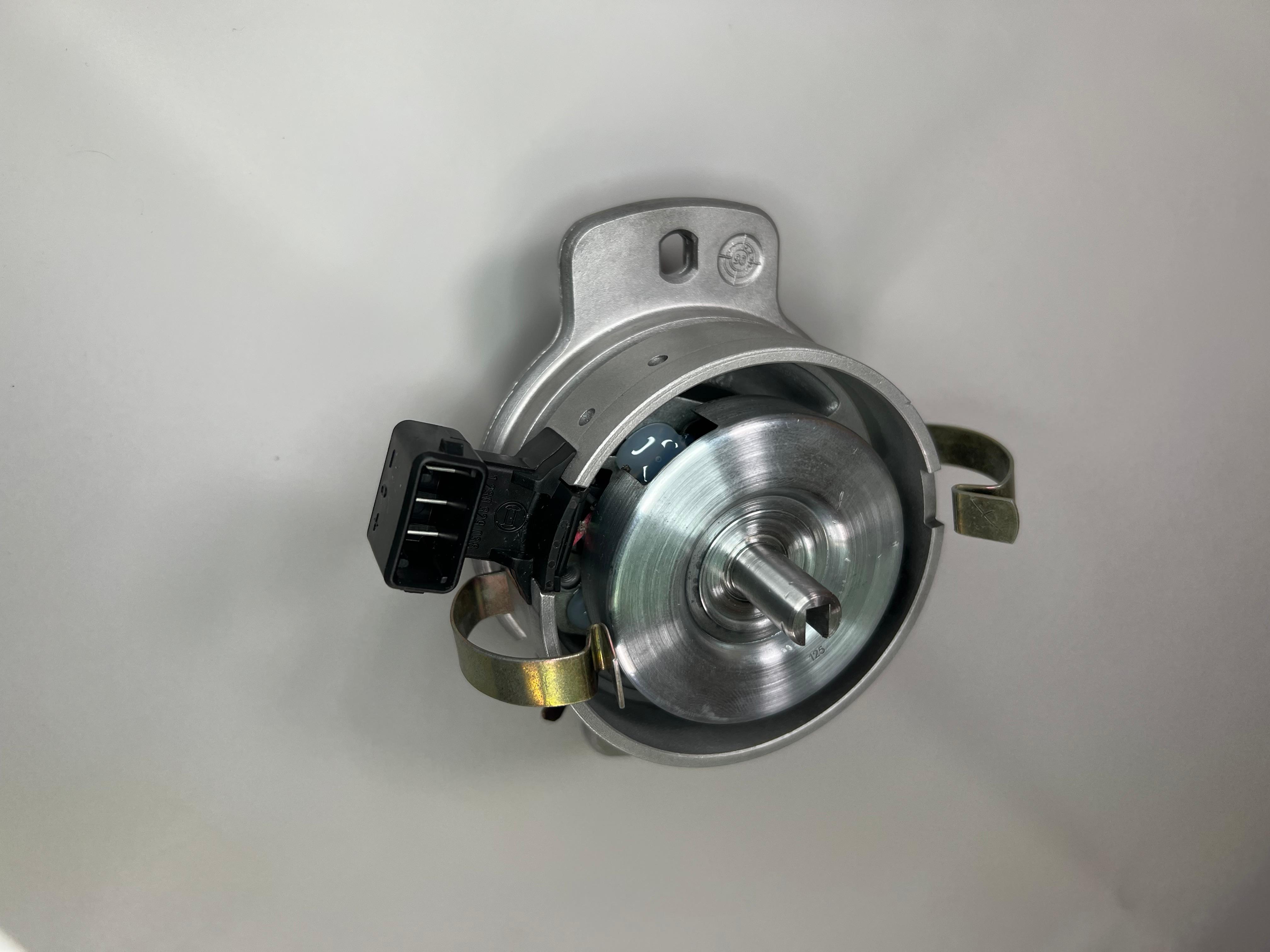 Zündverteiler aus dem angelieferten Alttel von euch für die VR6 Motoren