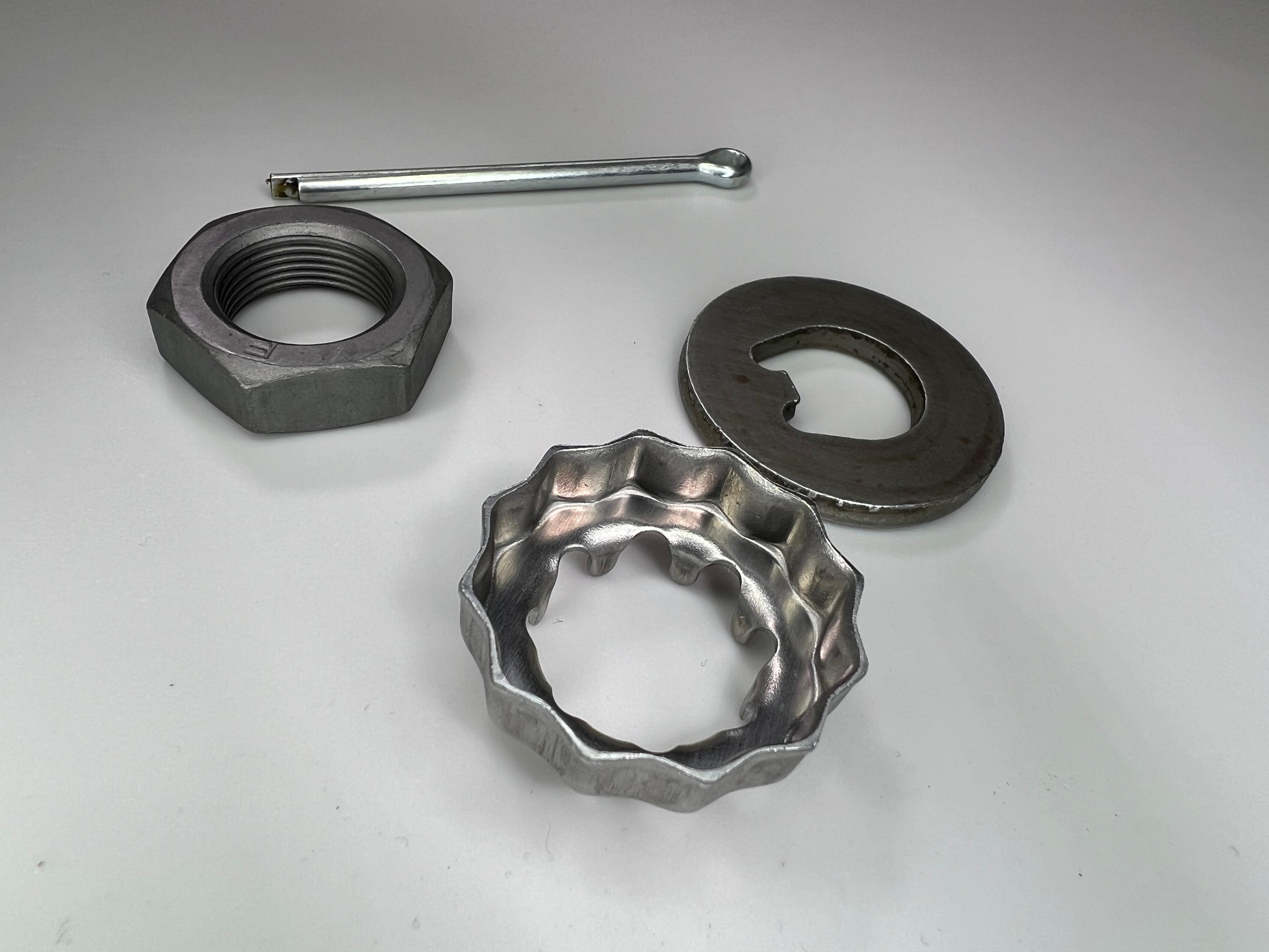 Radlagermutter mit Kronenmutter Einstellplatte Druckplatte und Splint für die Trommelbremse