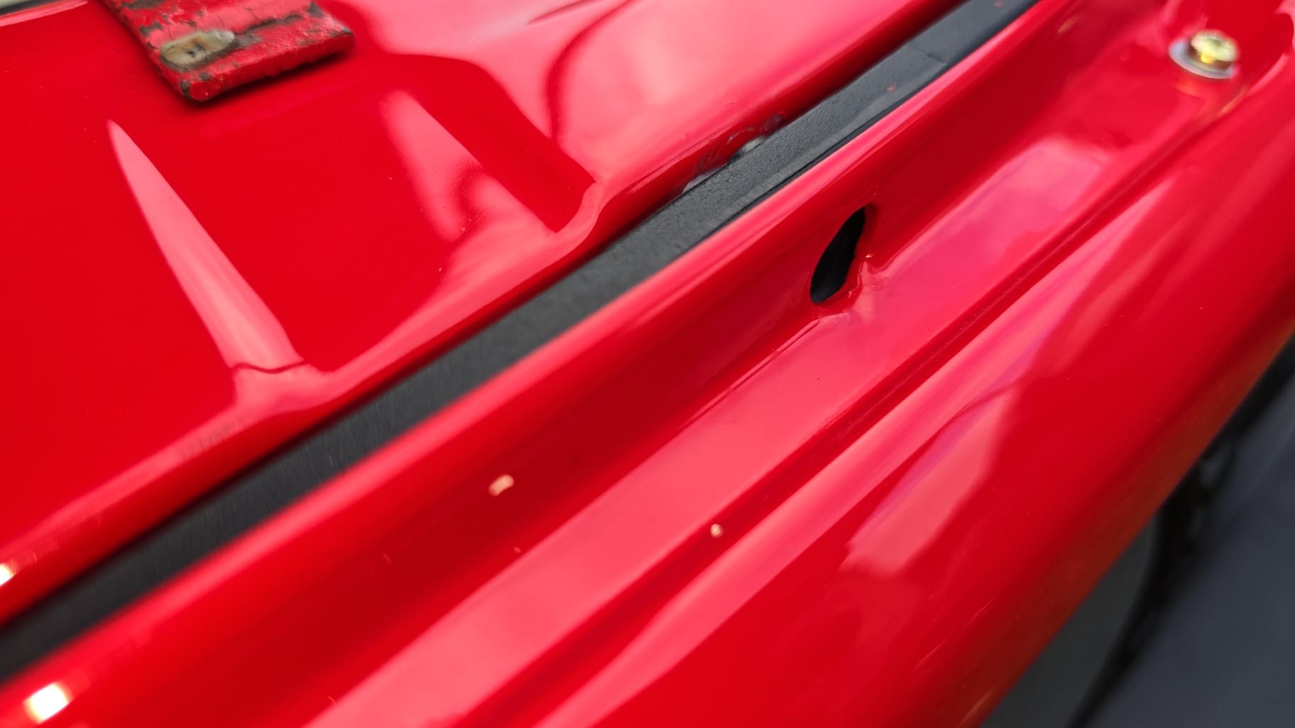 Clip für den Doppelscheinwerfergrill Golf II und Polo II  original Teilenummer : 871 853 393