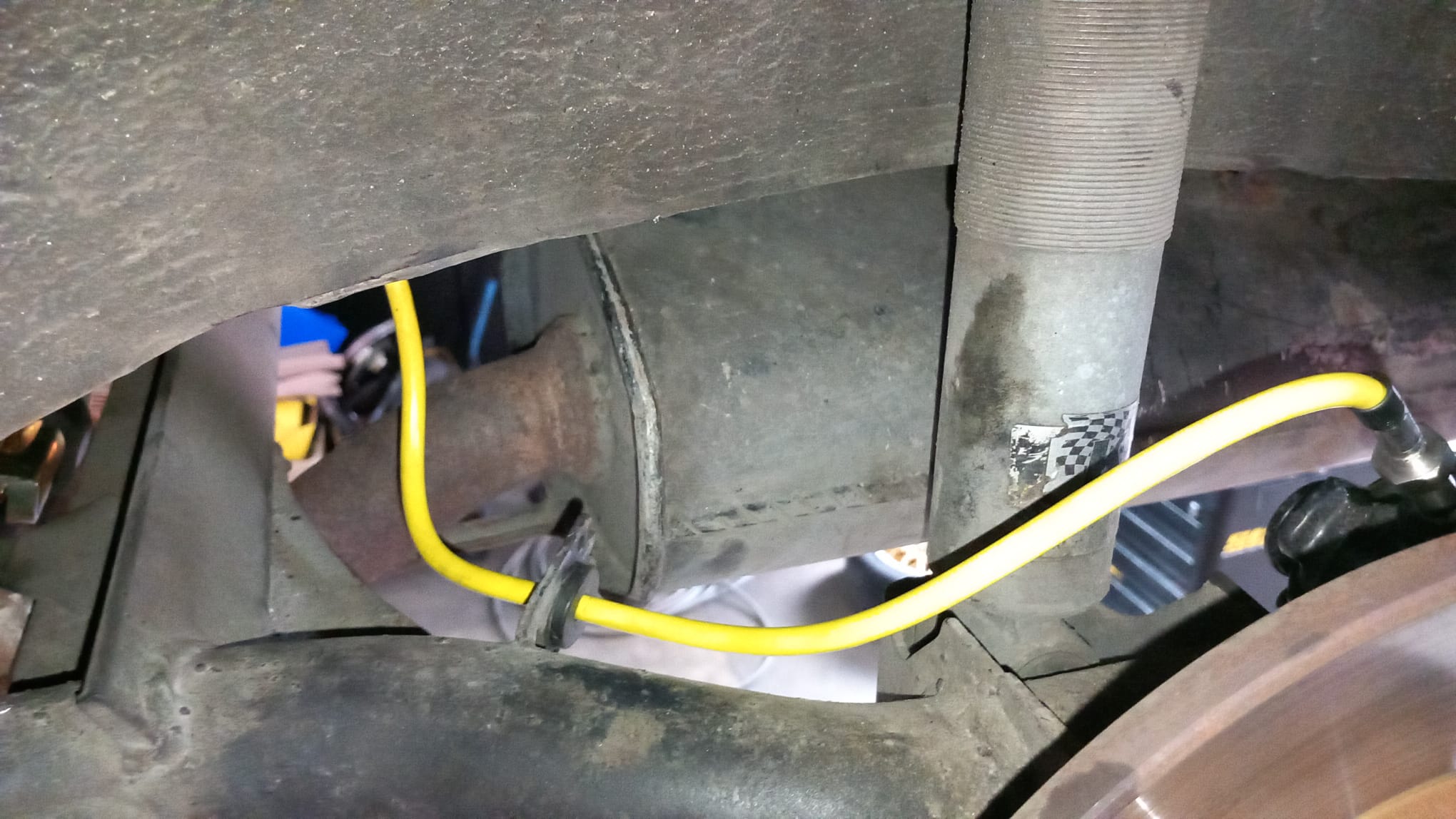 Halter für die Bremsschläuche zum anschweißen an der Hinterachse