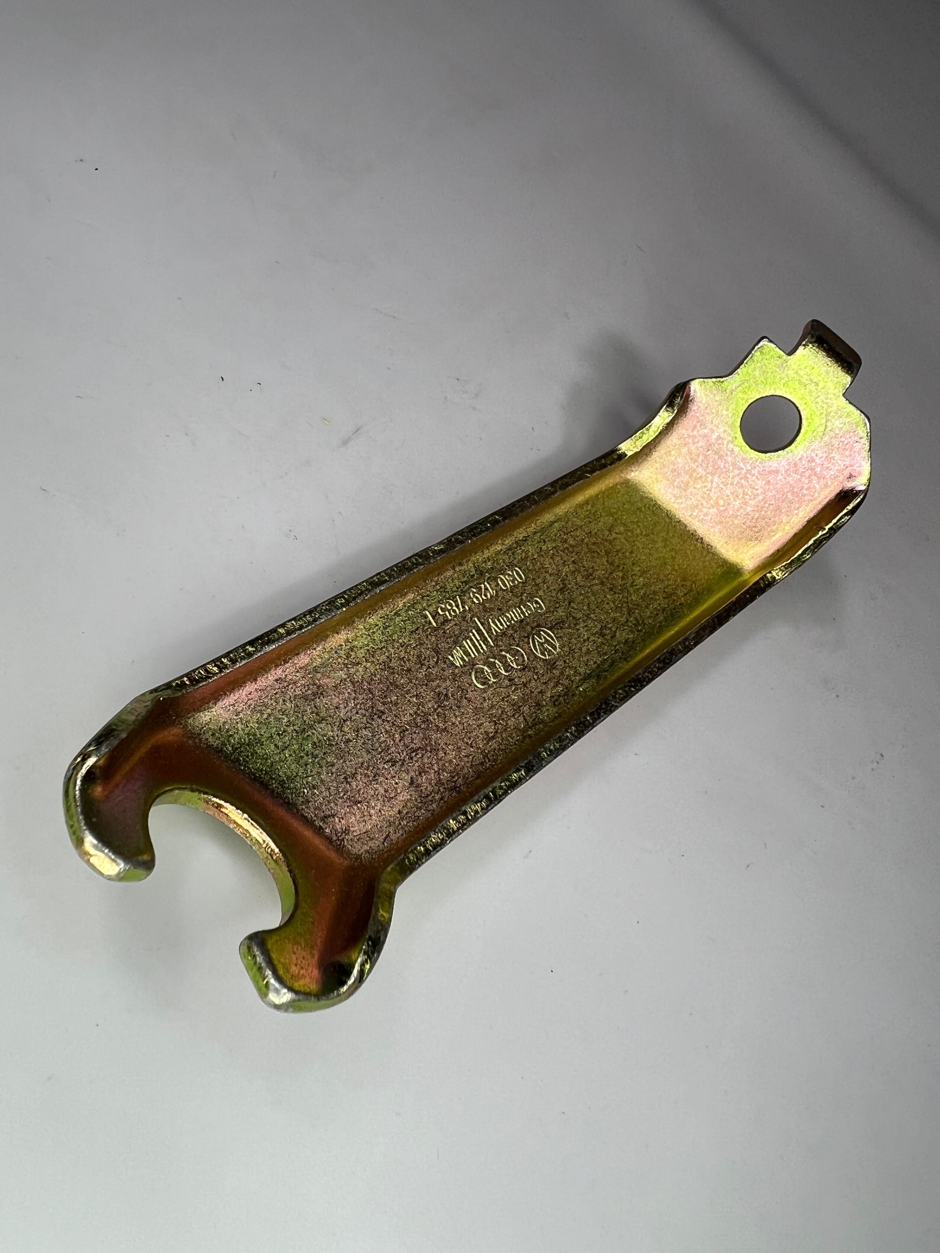 Gegenhalter für den Gaszug für Polo 86 und 86c 2F Lang