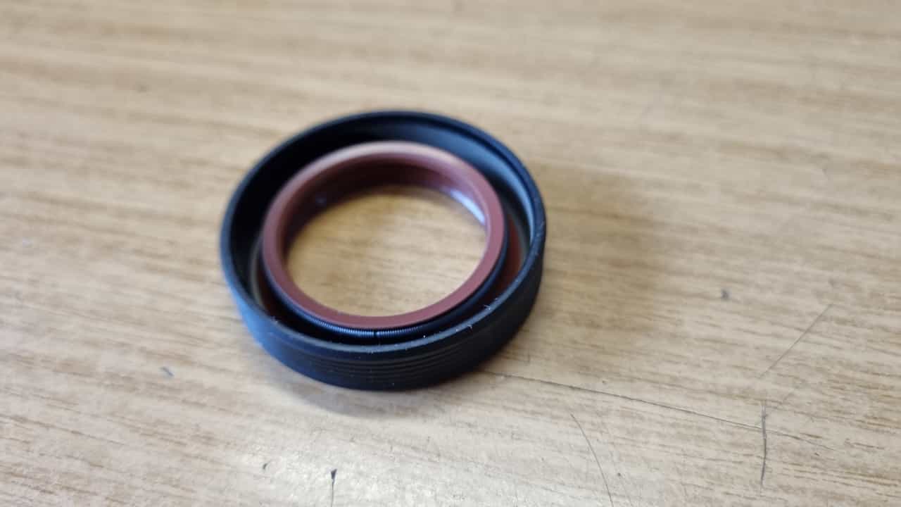 Polo G40 Wellendichtring für den Gehäusedeckel stirnseitig
