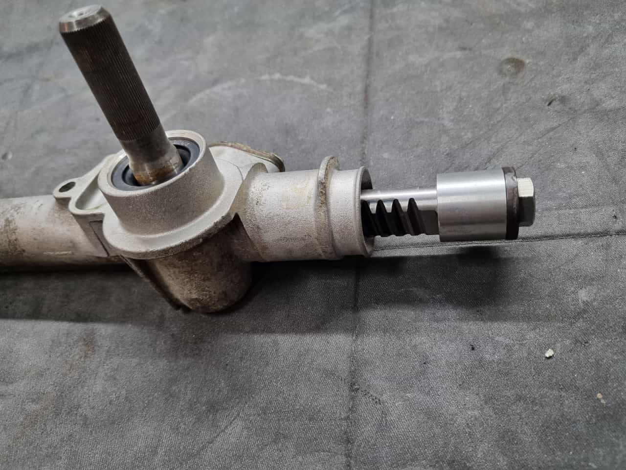 Lenkungsbegrenzer Lenkanschlag Lenkung VW Polo 86, 86C und 2F