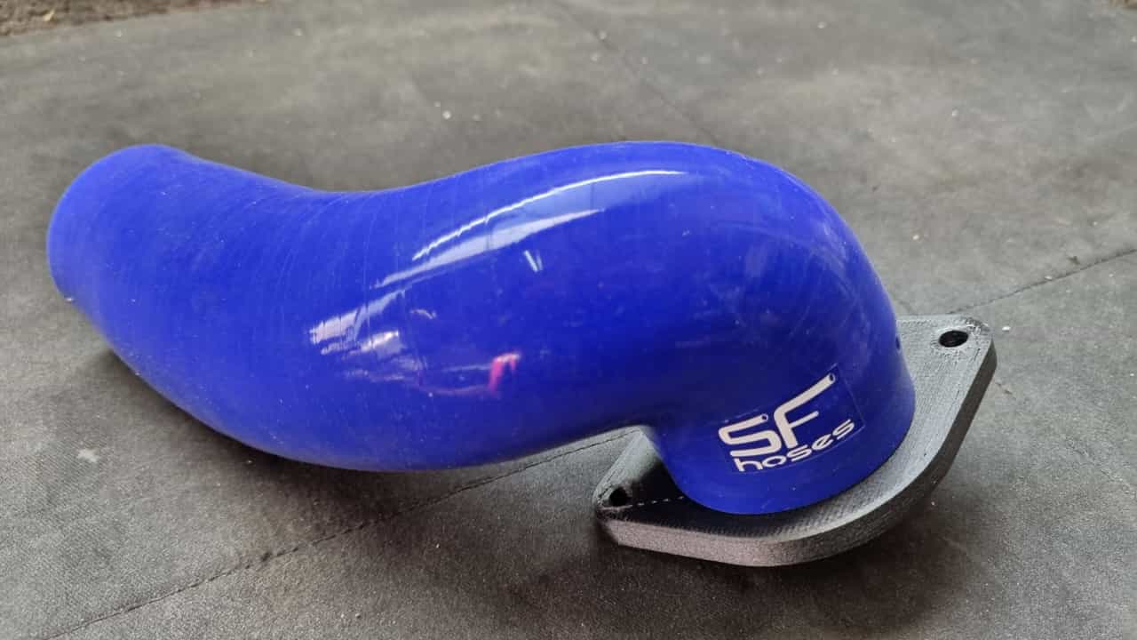 Polo G40 Schlauch vom Ventildeckel zum G-Lader mit Kunststoff Adapter