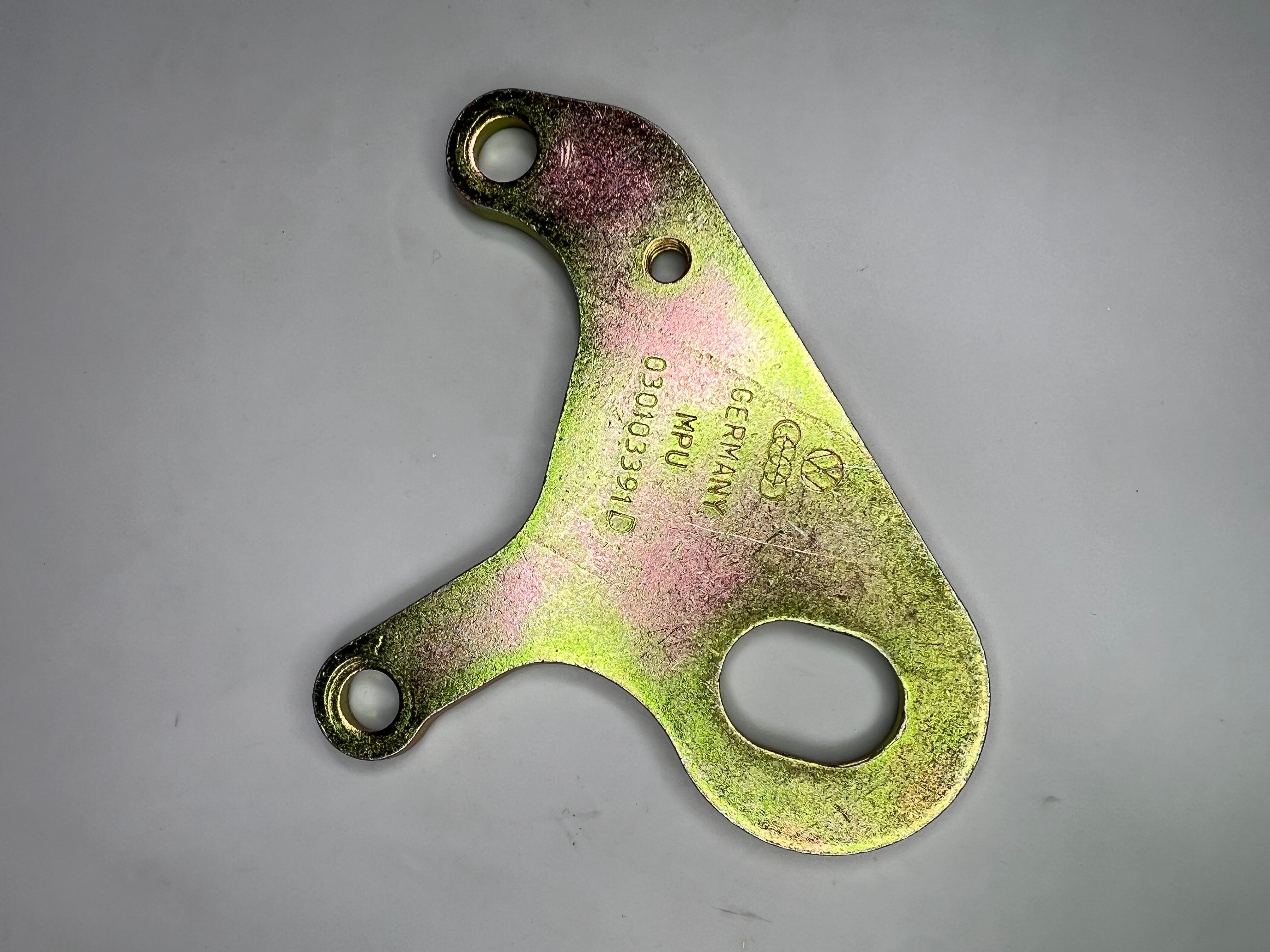 Halter am Polo Hydrostößel Zylinderkopf   Original Nummer : 030 103 391 D