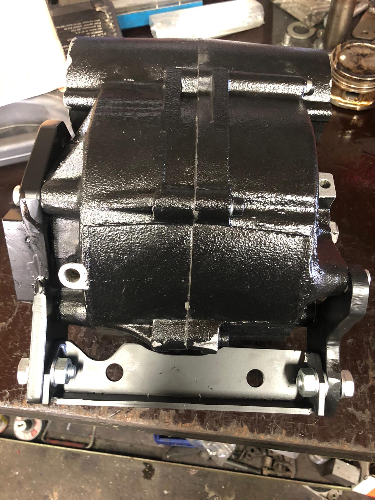 Halter für G60 Lader im Polo I