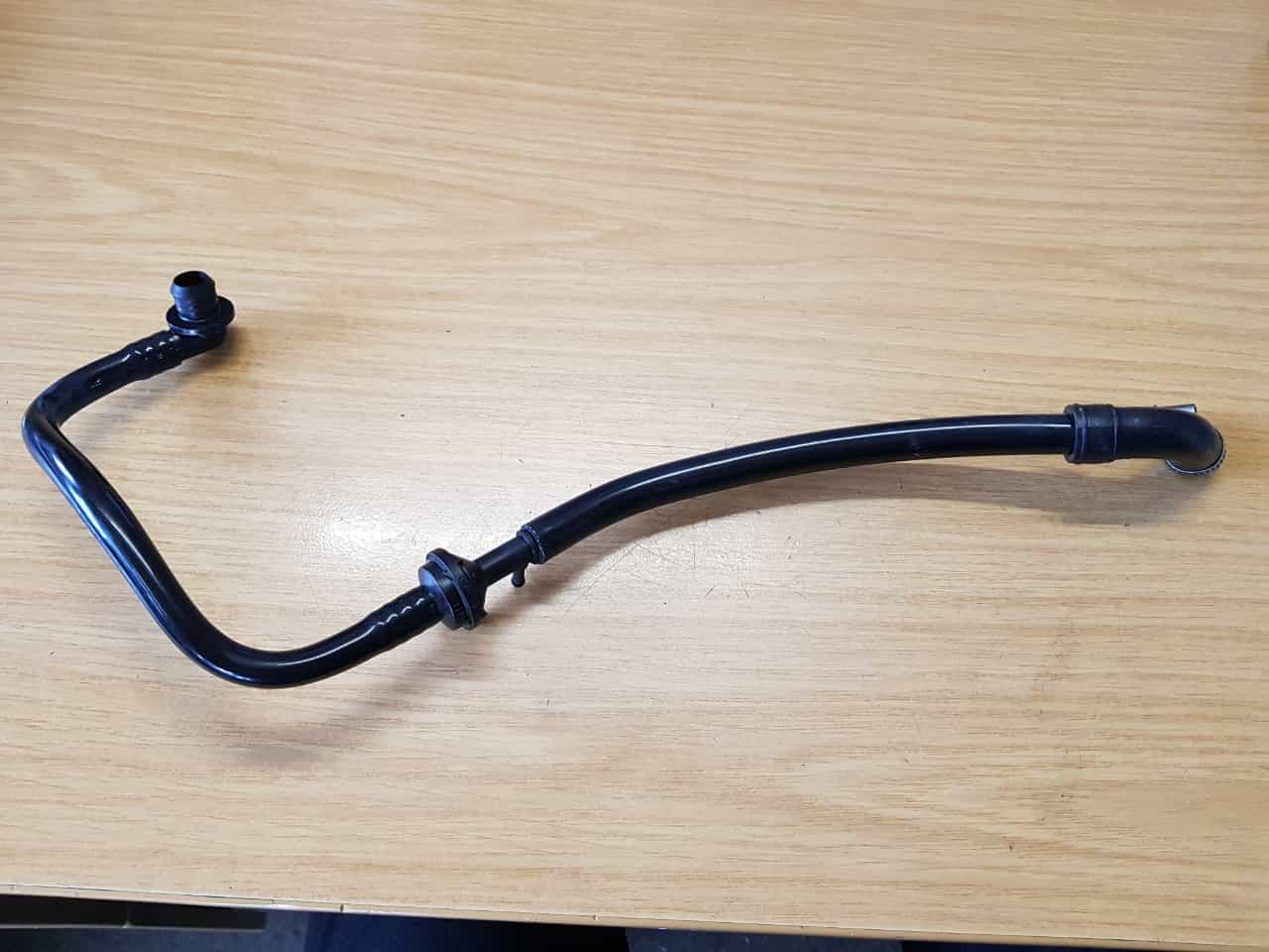 Unterdruckschlauch zum Bremskraftverstärker Polo G40 mit Rückschlagventil
