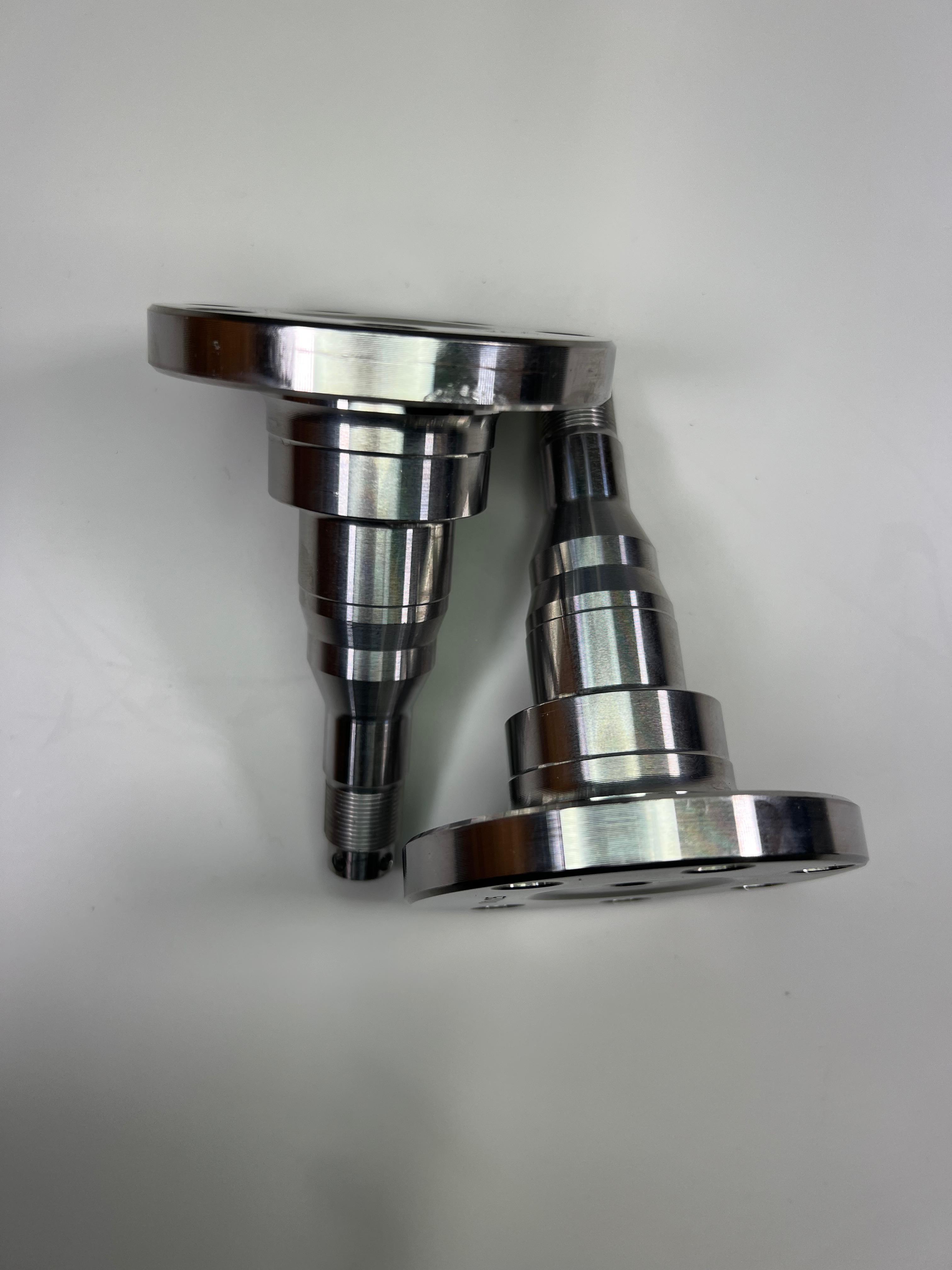 Achszapfen Polo G40 mit Trommelbremse hinten original Teilenummer : 357 501 117