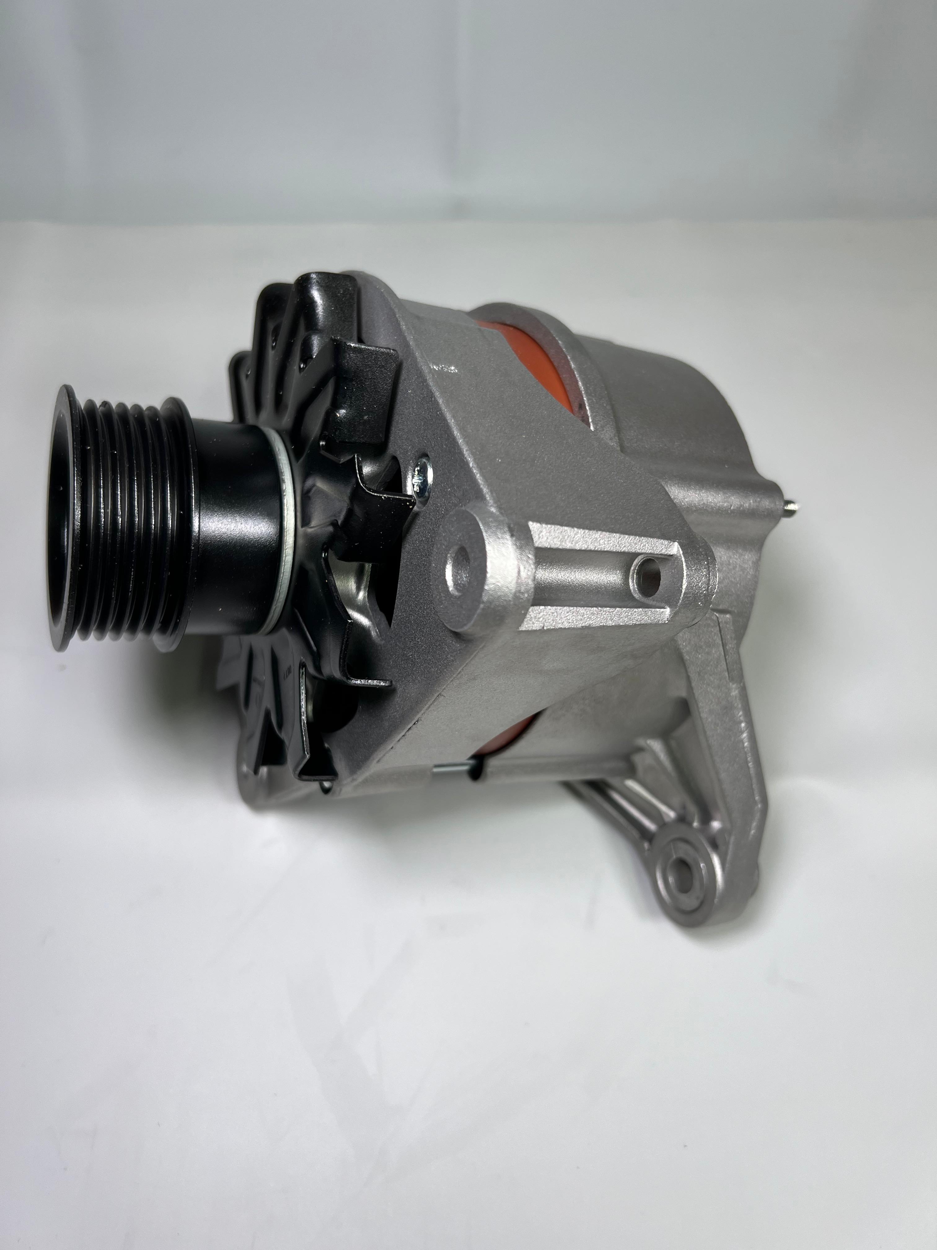Generator für die G60 Motoren, Golf, Passat, Corrado mit 65 Ampère