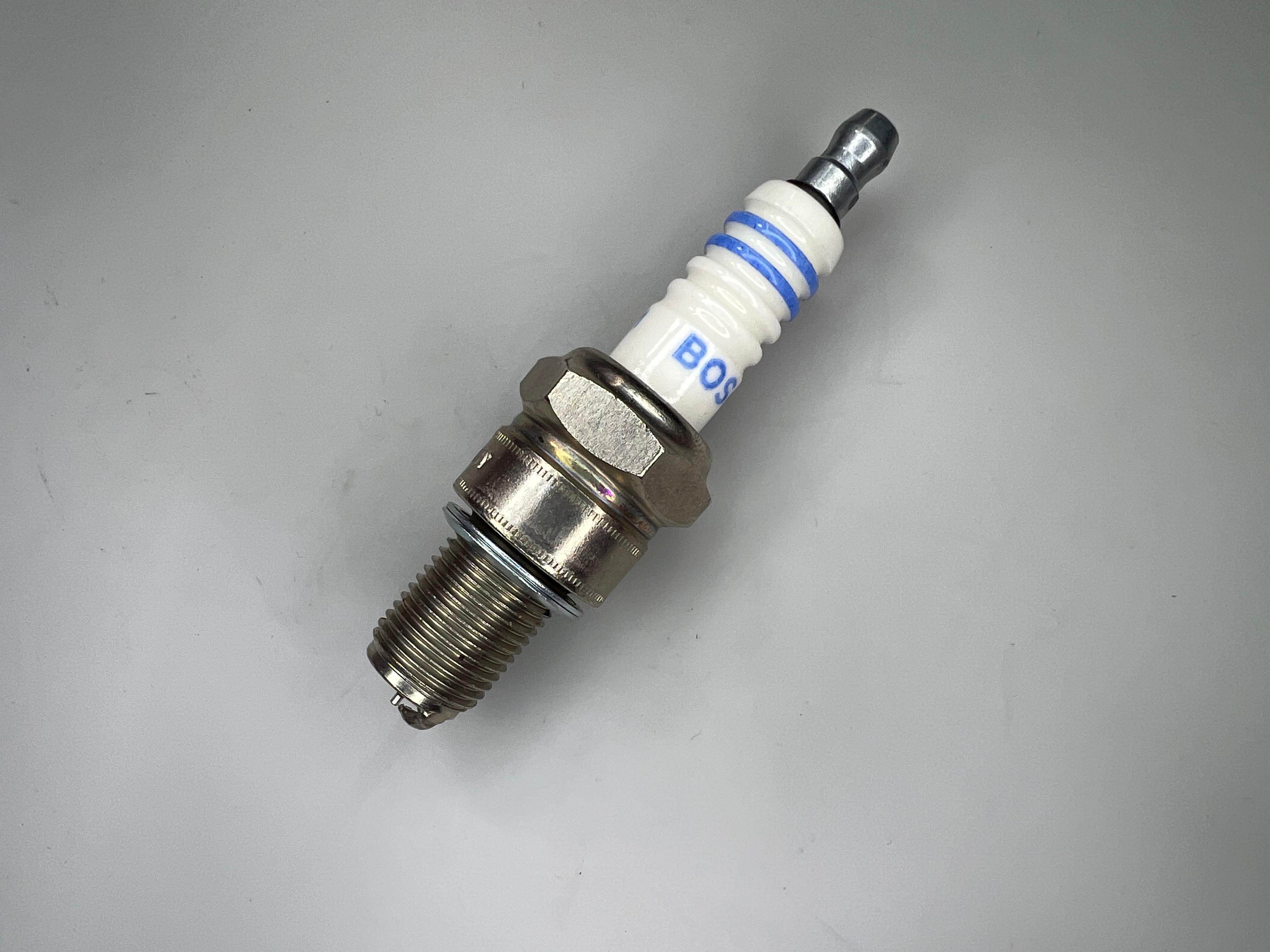 Motorsport Zündkerzen von Bosch für alle G60 Motoren W4DP0