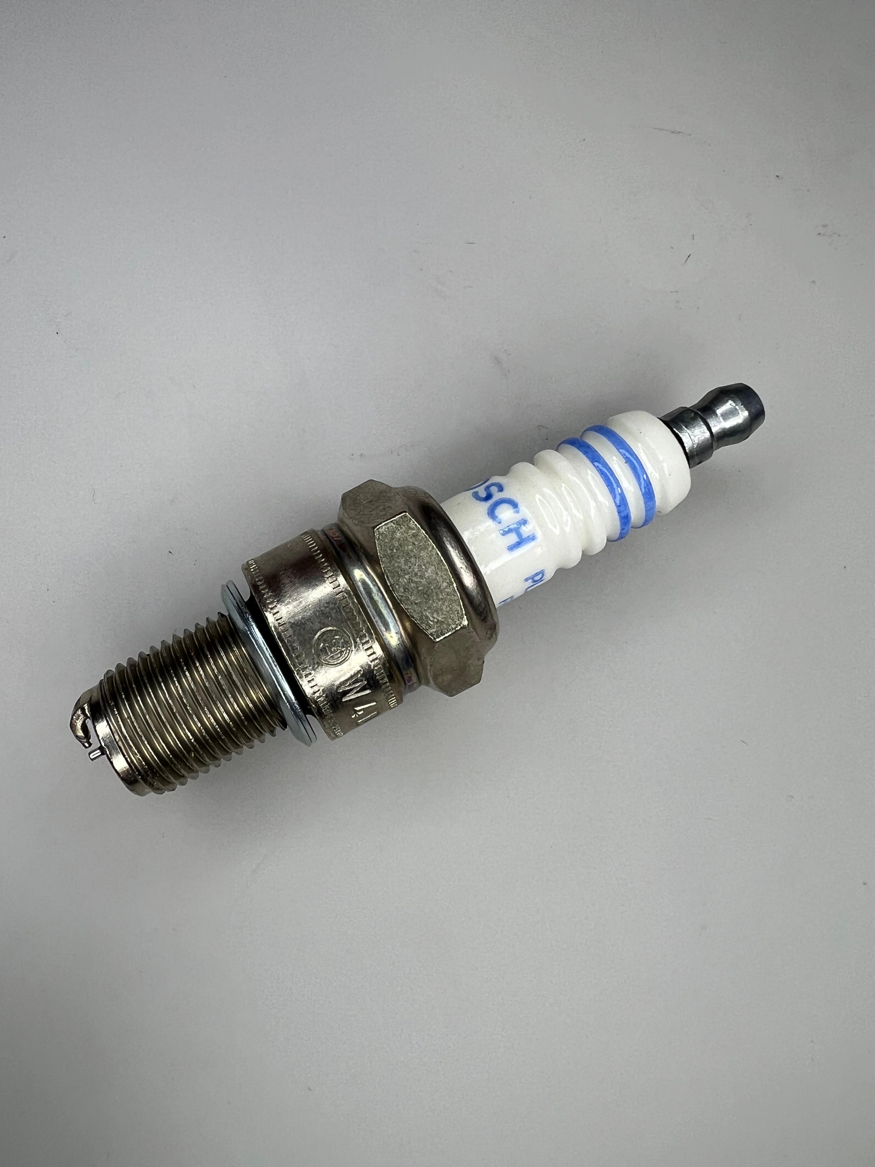 Motorsport Zündkerzen von Bosch für alle G60 Motoren W4DP0