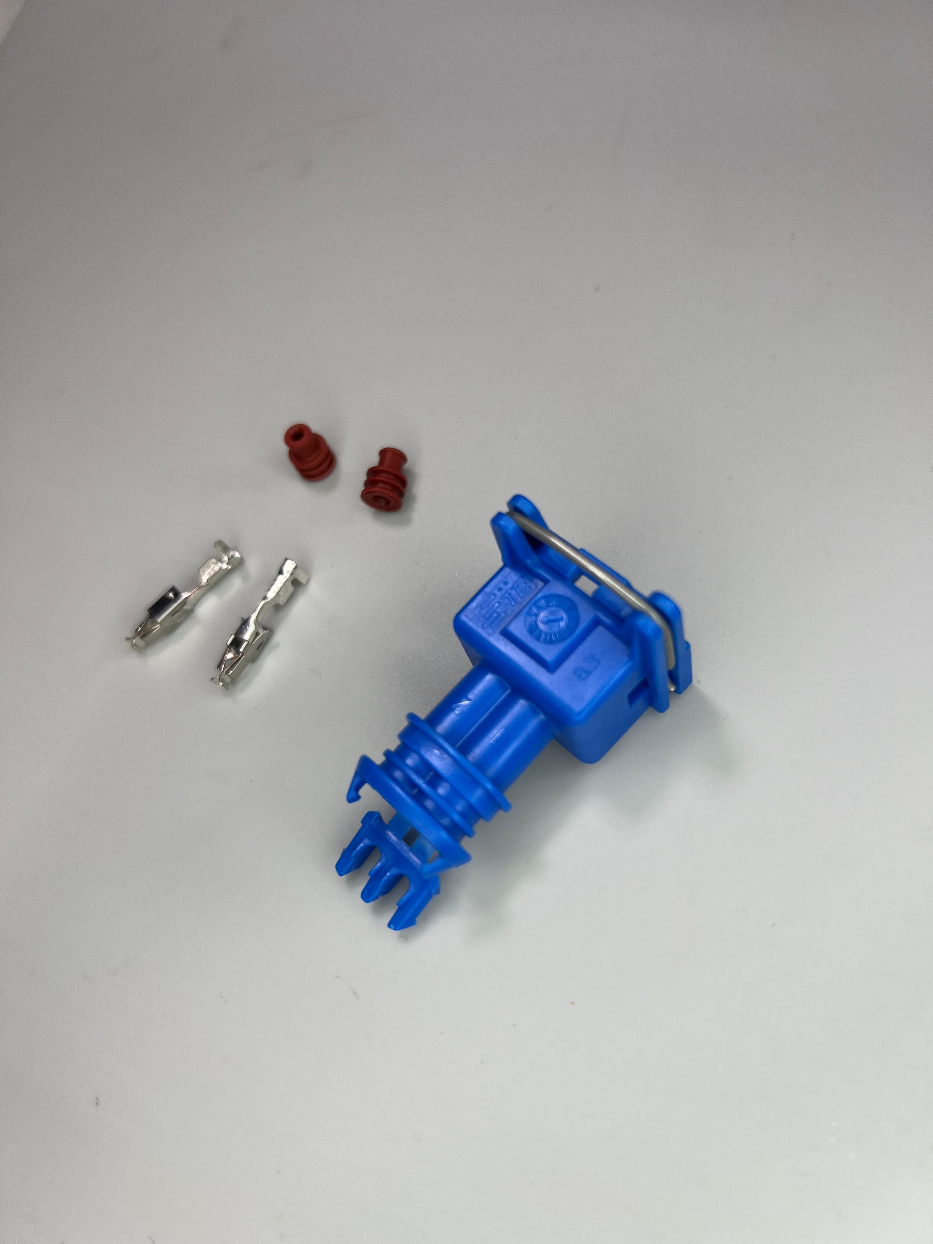 Blauer Stecker vom blauen Temperaturfühler für das Motorsteuergerät