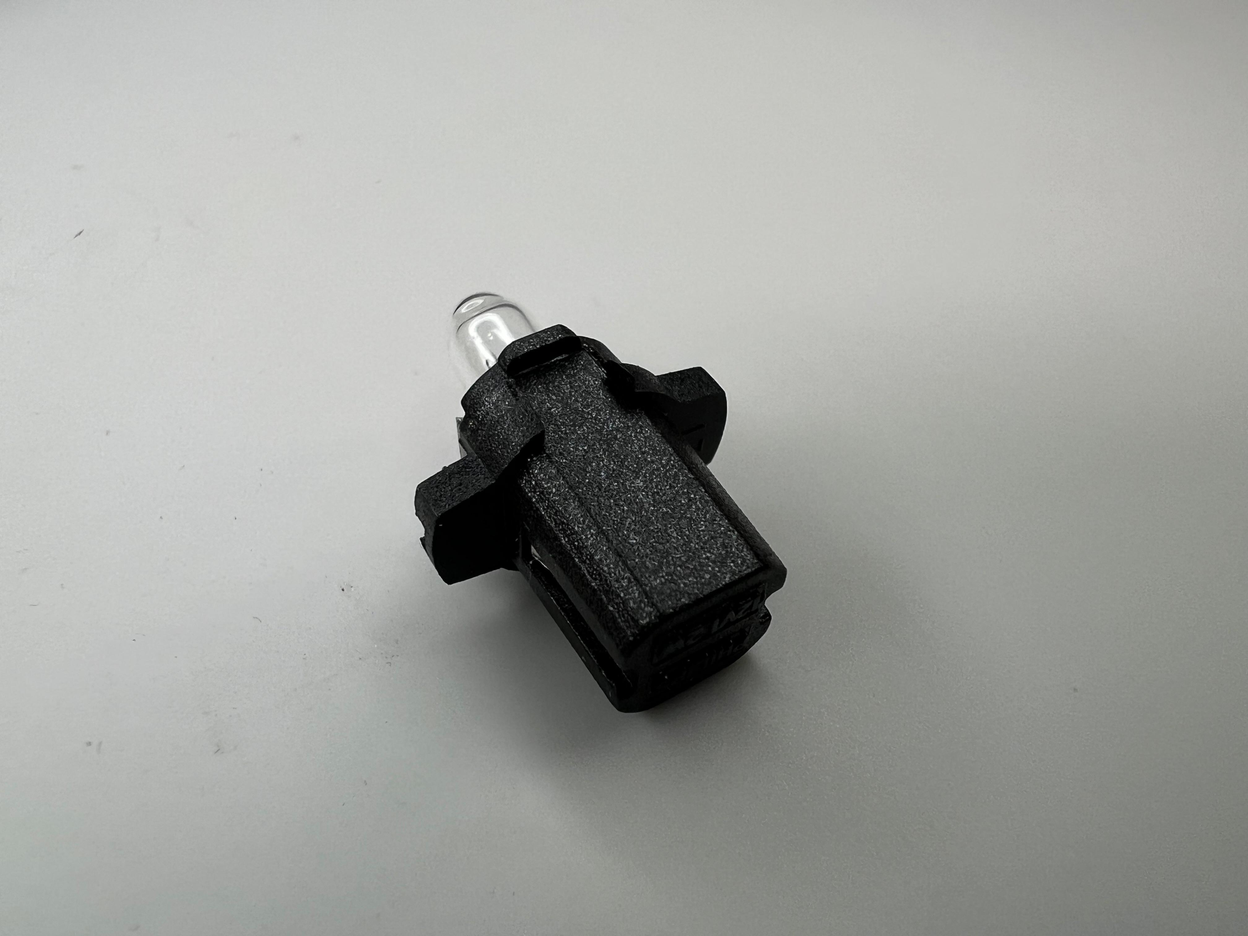 Beleuchtung Leuchtmittel Birne für das Kombiinstrument Polo Golf Corrado Spannung: 12V und 1,2W