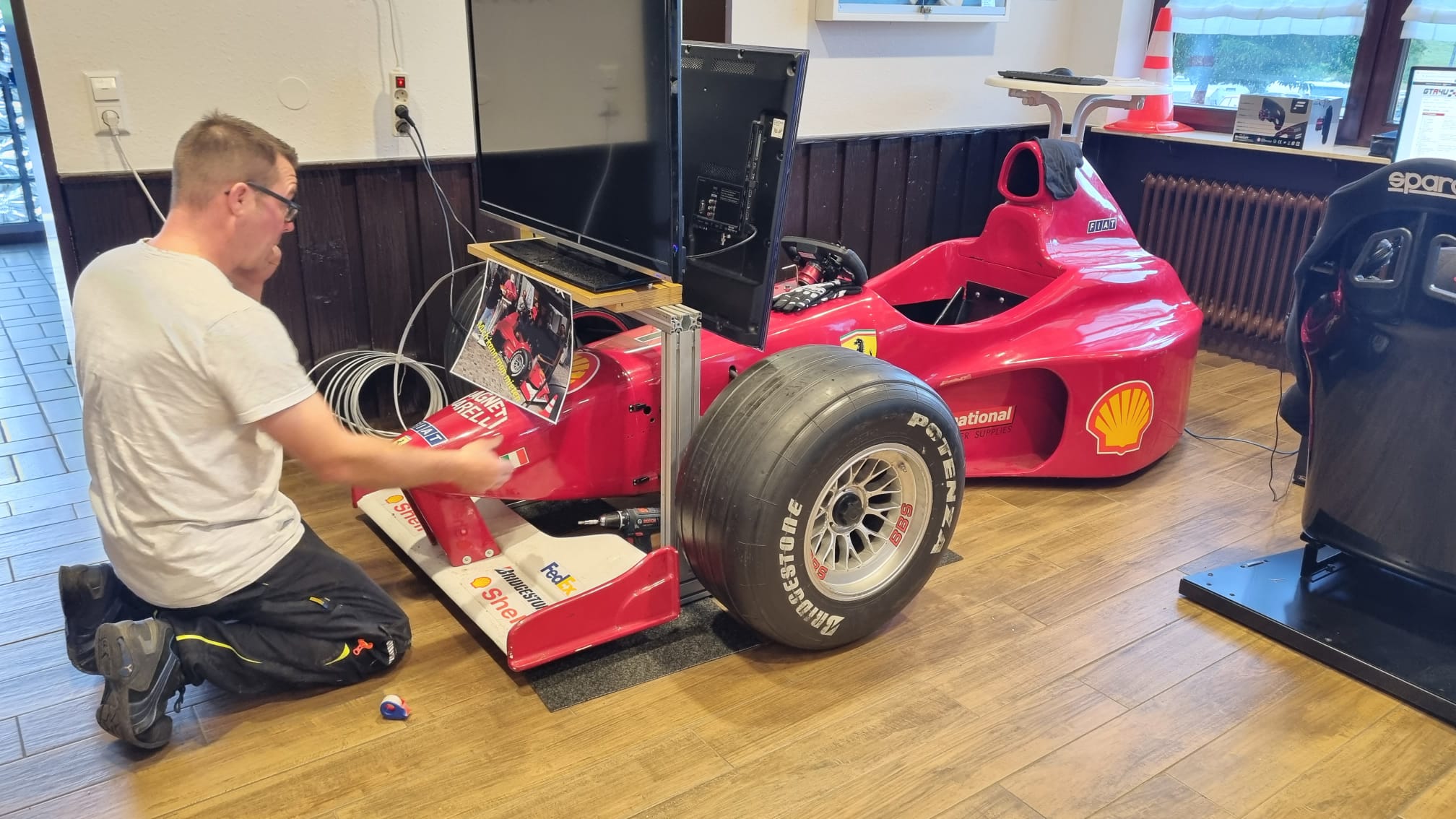 Rennsimulator F1 ausleihen eGaming für ein Tag und für ein Event buchen