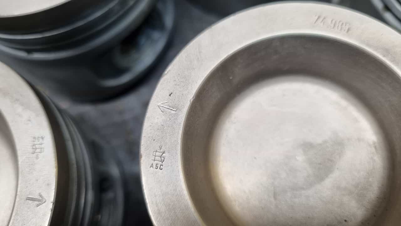 Polo G40 original Kolben PY Gebrauchtteil