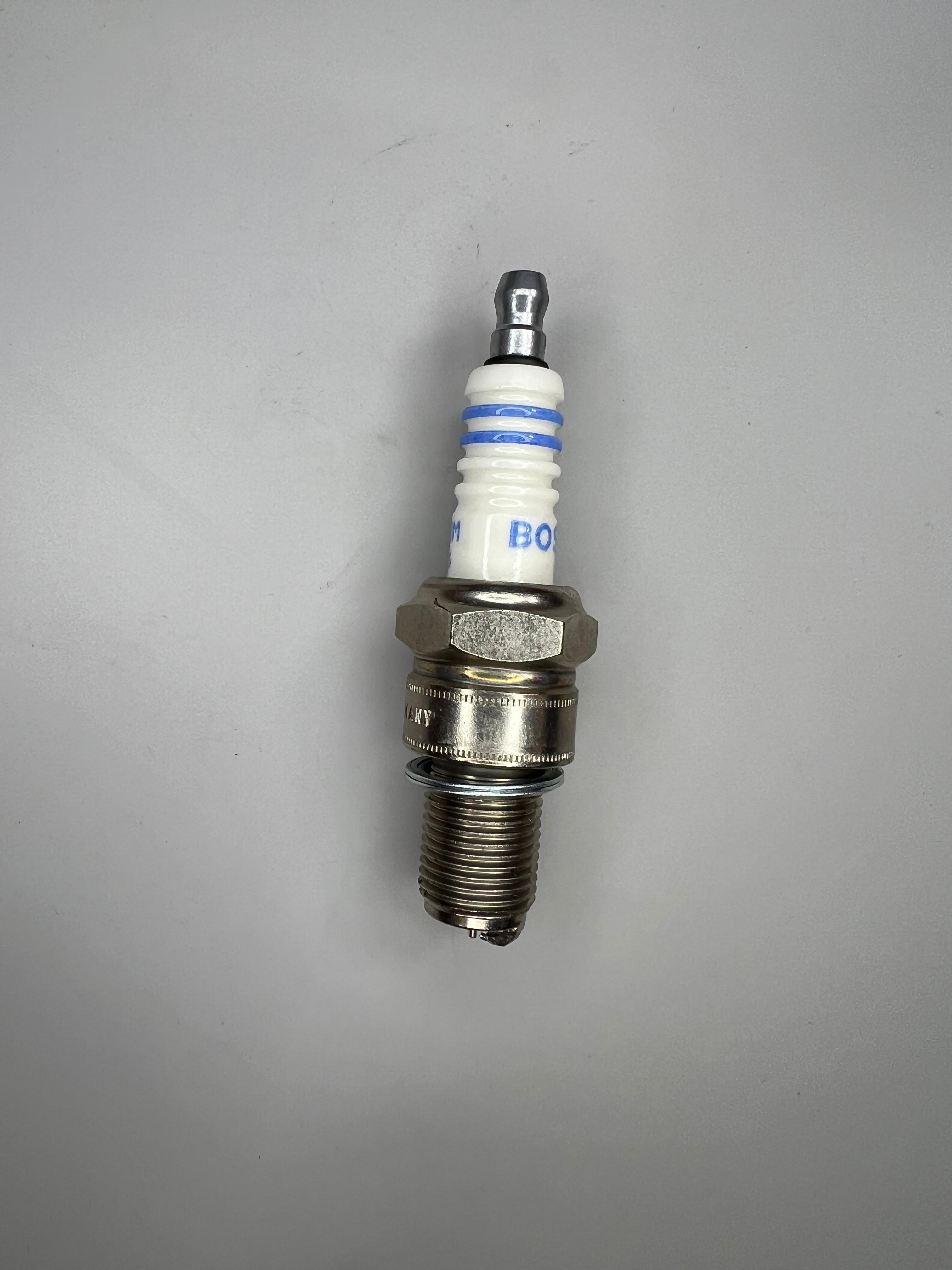 Motorsport Zündkerzen von Bosch für alle G60 Motoren W4DP0