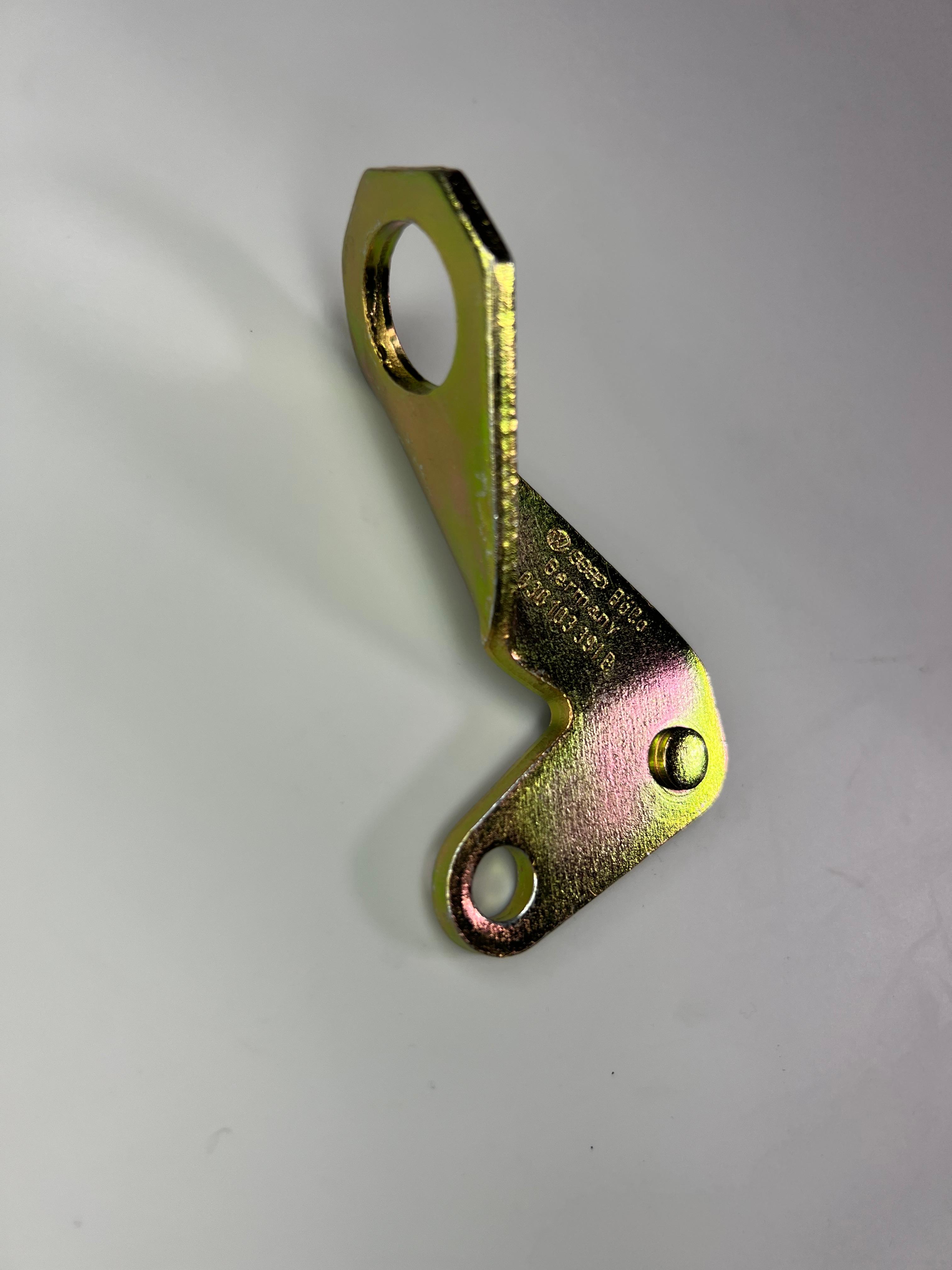 Halter am Polo Hydrostößel Zylinderkopf   Original Nummer : 030 103 391 B