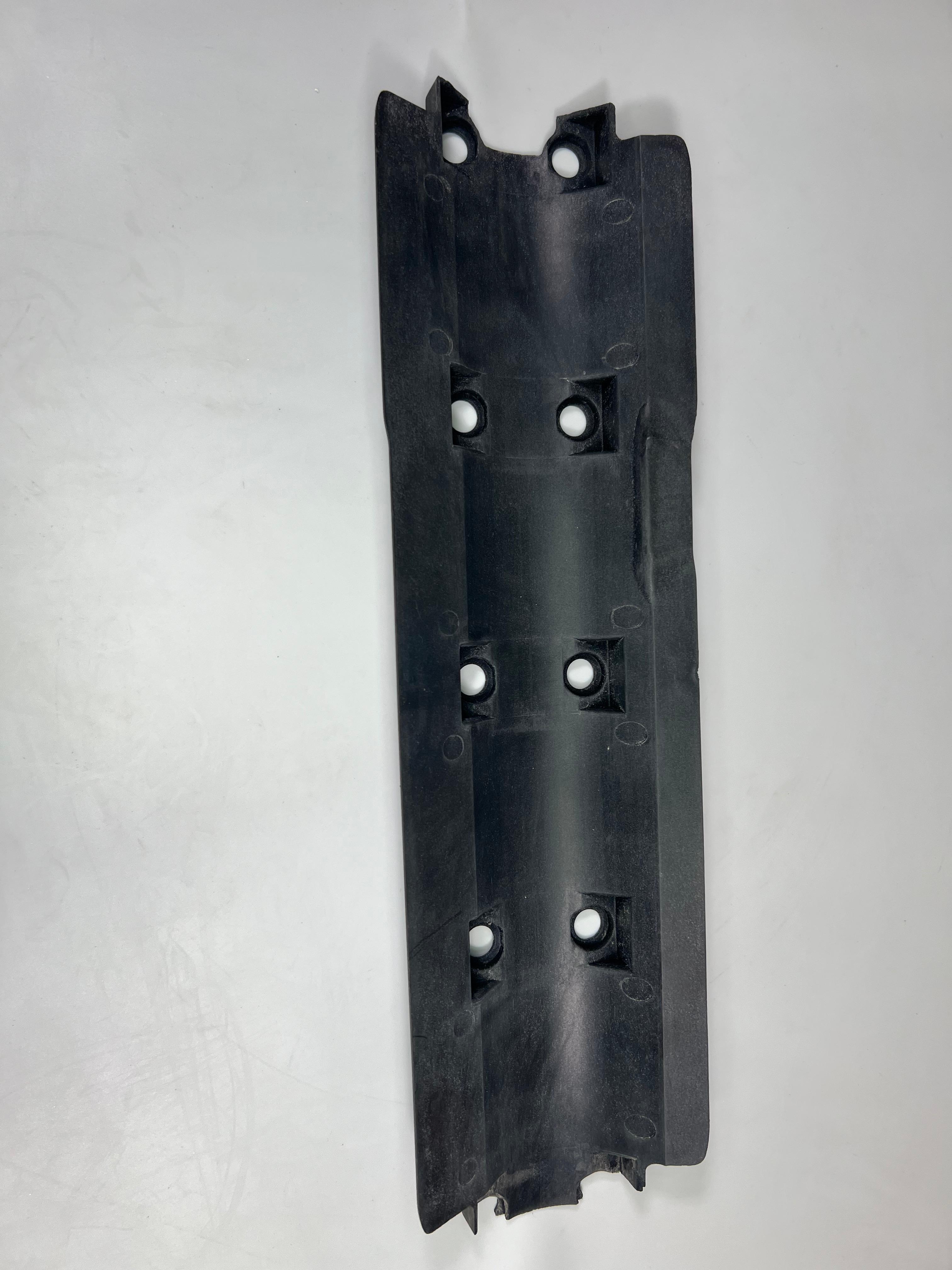 Ölabweiser unter dem Ventildeckel  für G60 Motoren original Teilenumer 026 103 547
