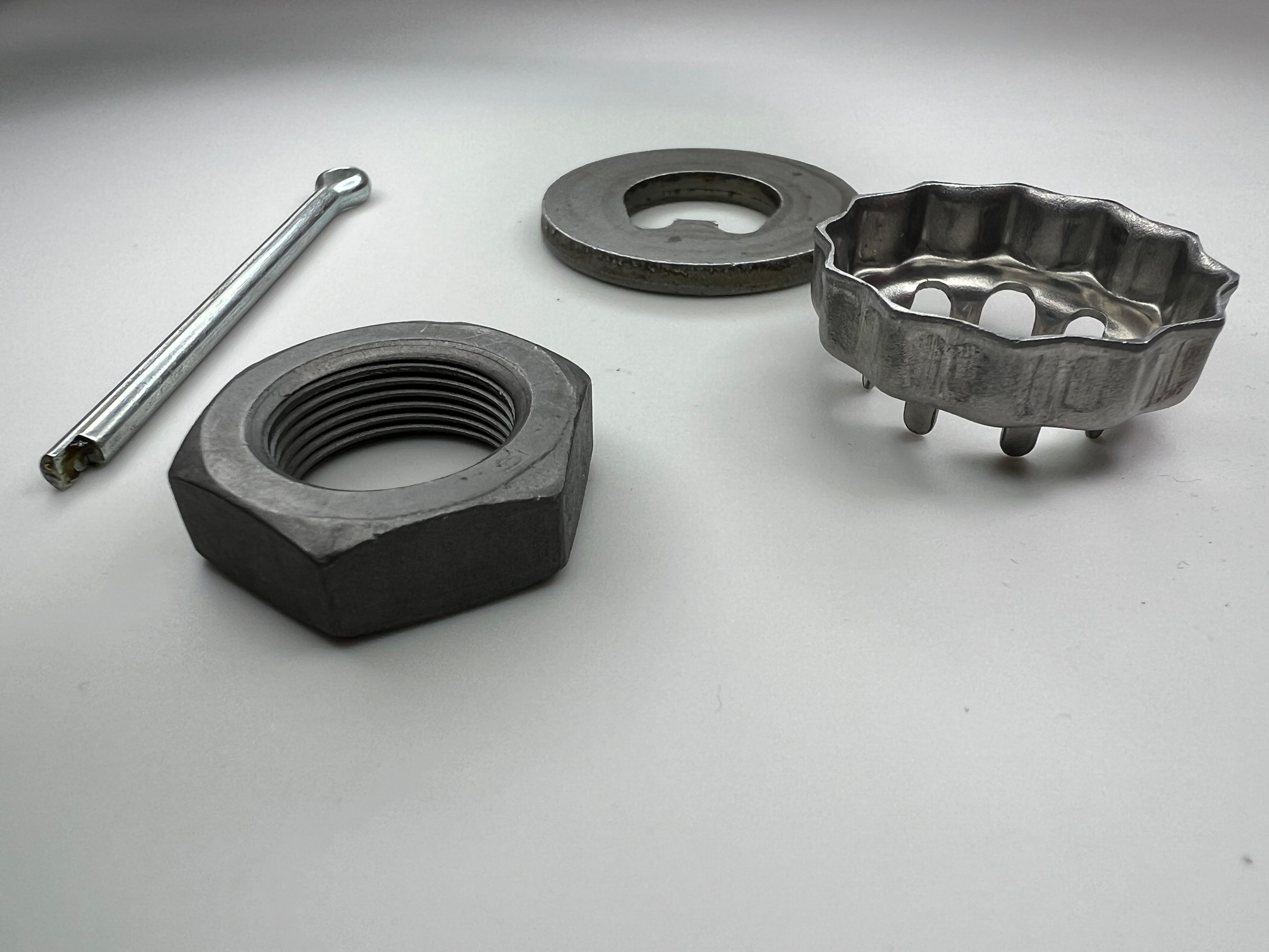 Radlagermutter mit Kronenmutter Einstellplatte Druckplatte und Splint für die Trommelbremse