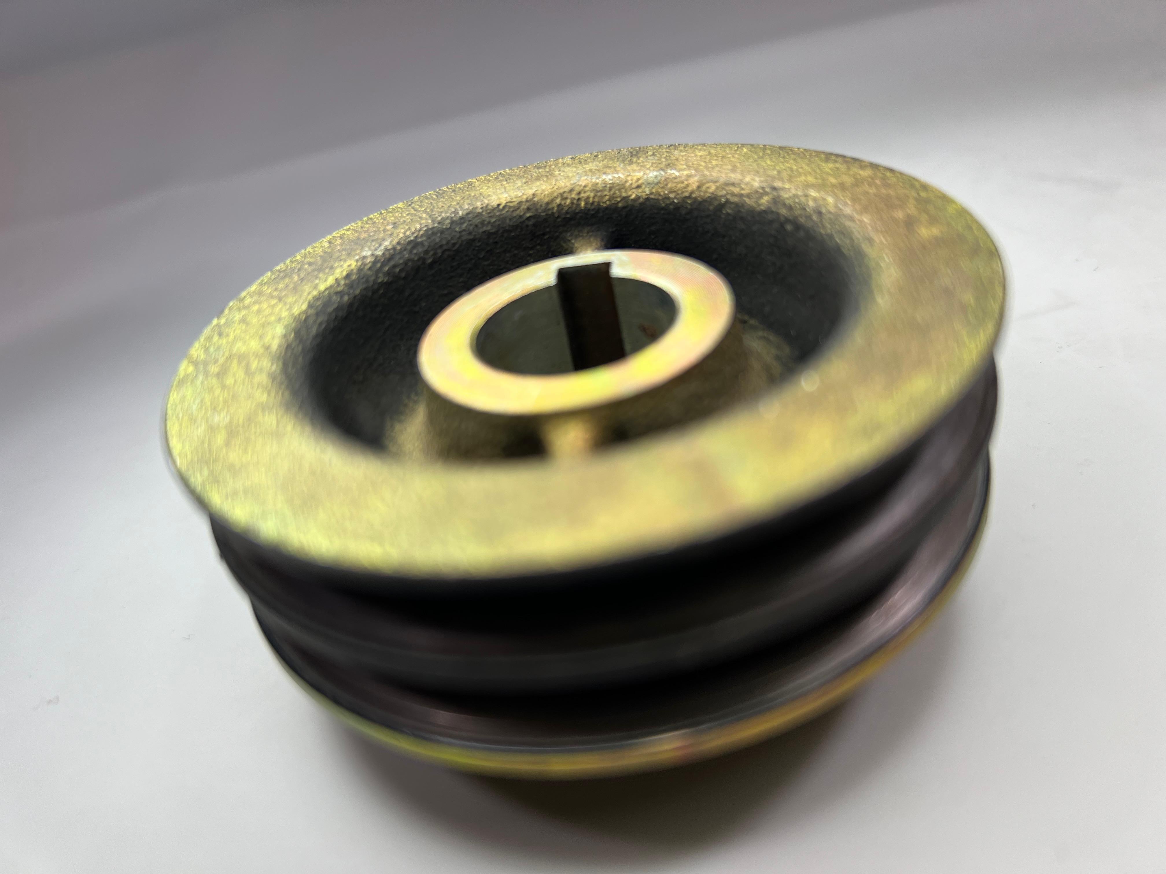 Laderrad Original Polo G40 mit der original Teilenummer : 030 145 929 C