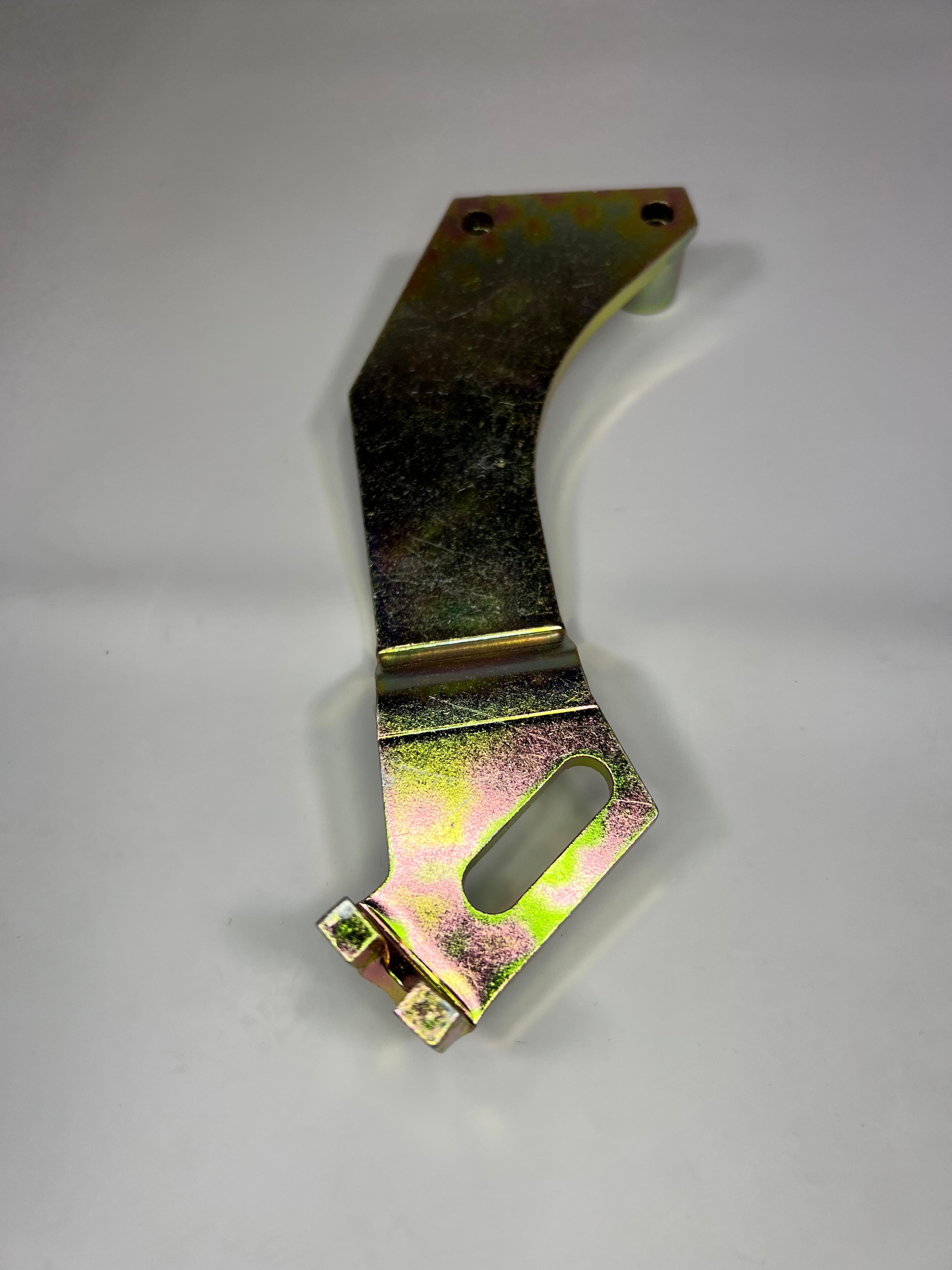 Halter für die Servopumpe Hydraulikpumpe G60 PG mit Verstellung   Original Teilenummer : 037 145 544