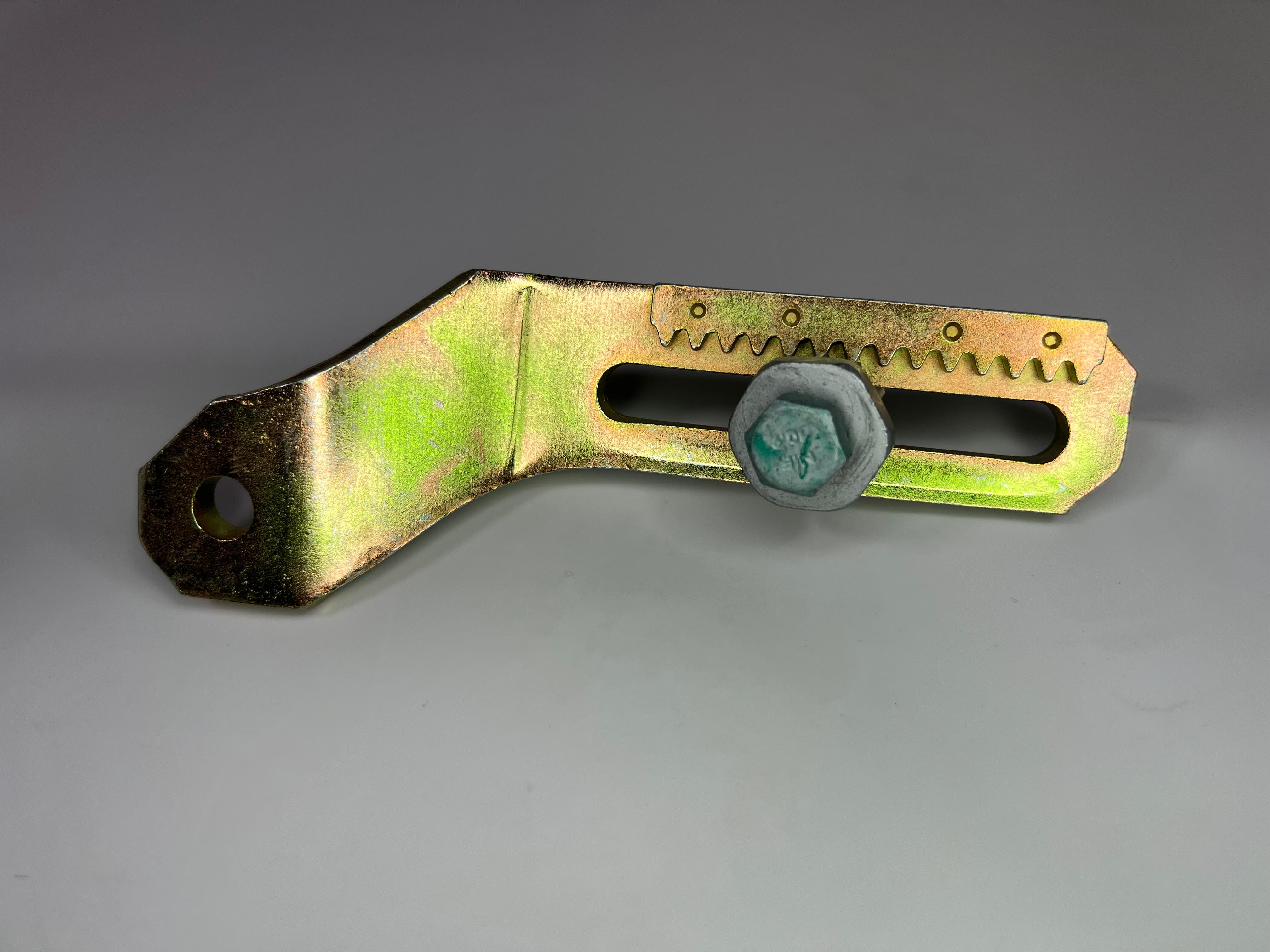 Lichtmaschinenhalter Generatorhalter Stütze Polo mit verstellung