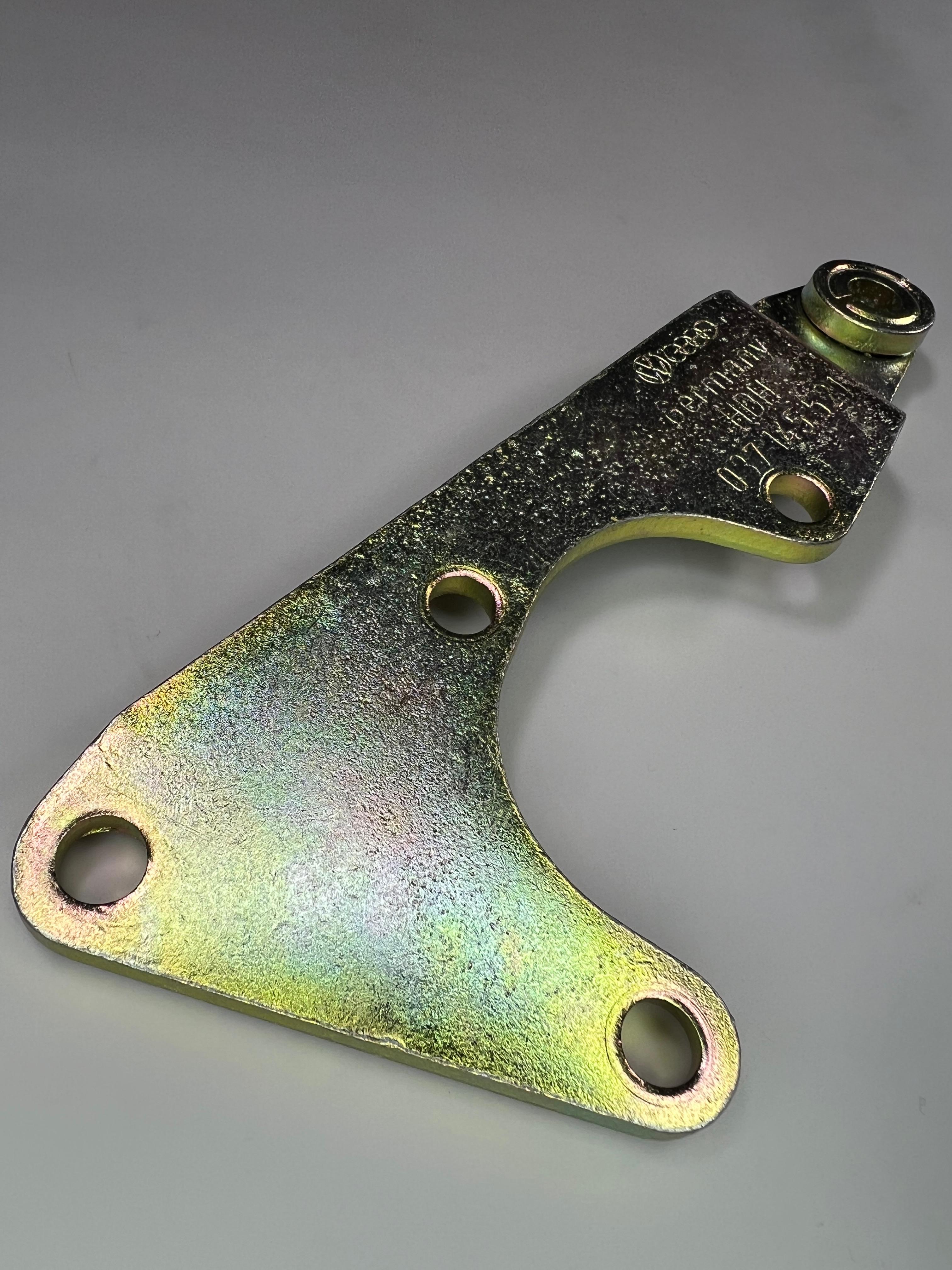 Halter für die Servopumpe Hydraulikpumpe G60 PG