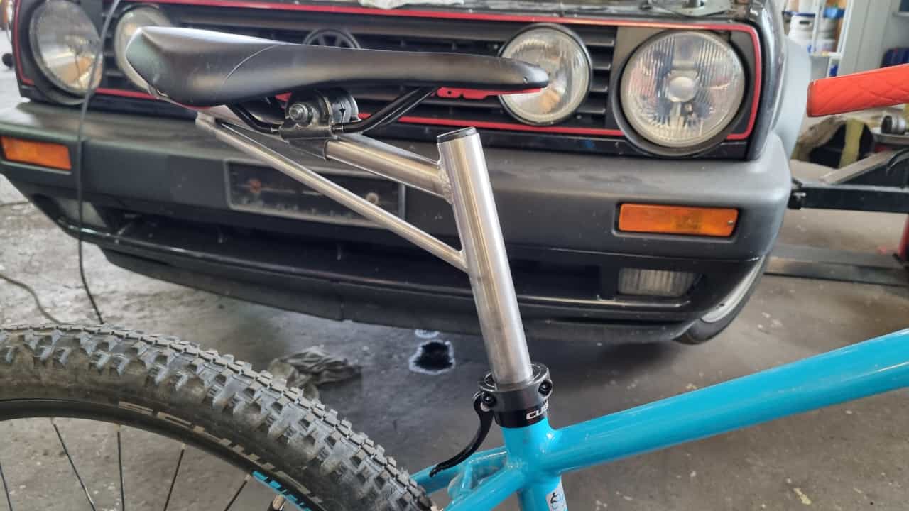 Fahrrad Sattelstangen verlängerung Klemmschellen 28mm mit Edelstahlschrauben