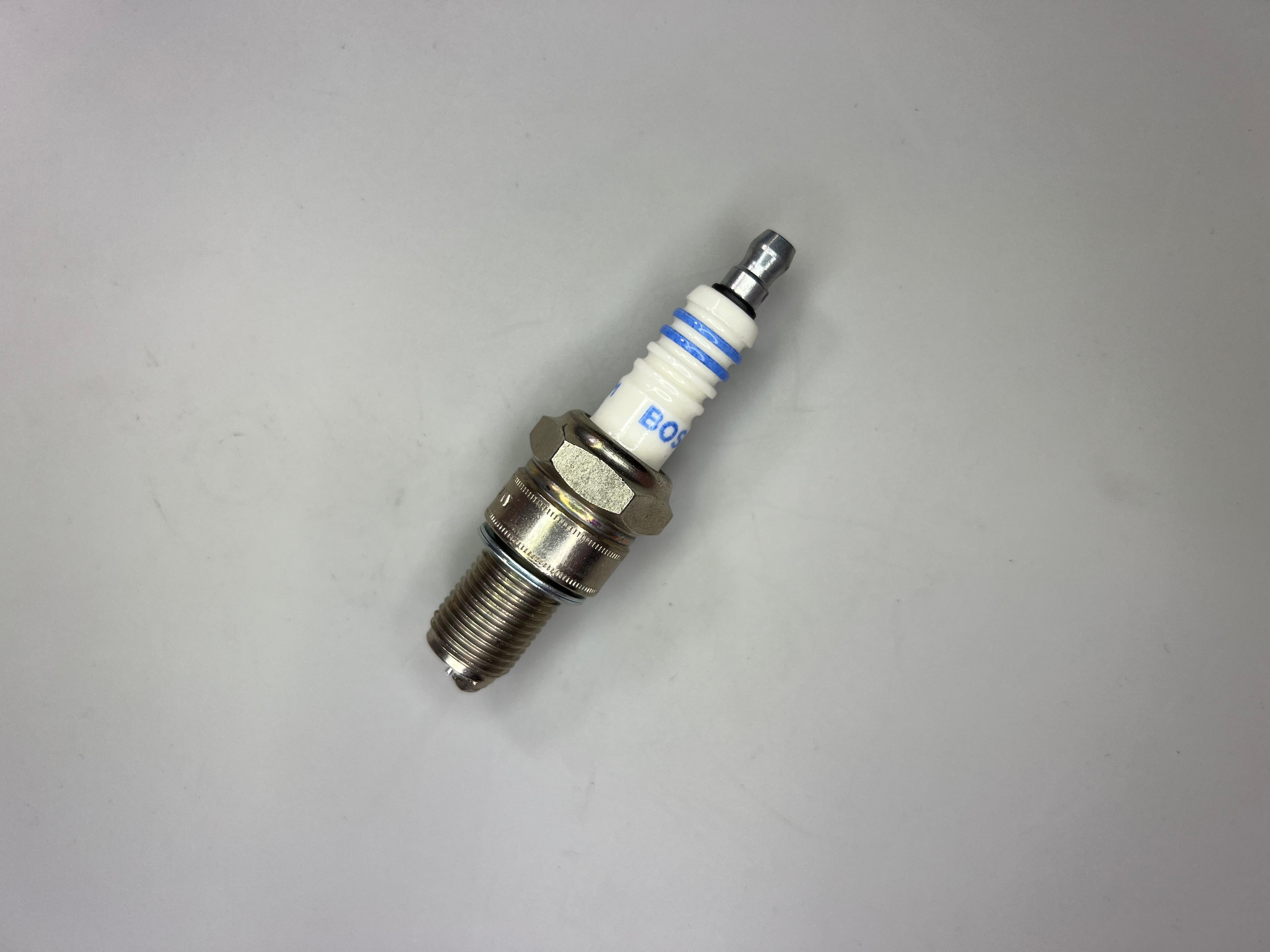 Motorsport Zündkerzen von Bosch für alle G60 Motoren W4DP0