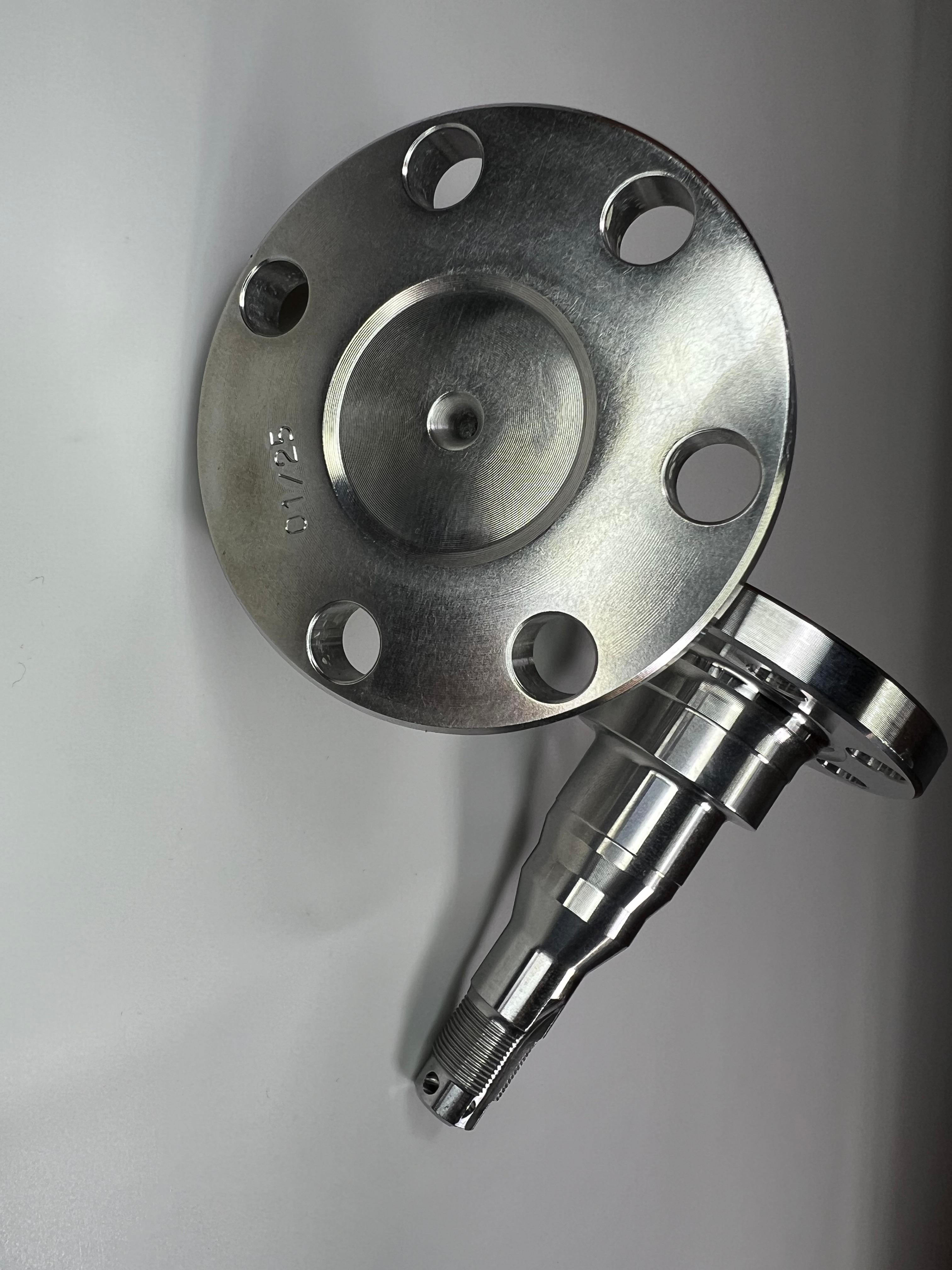 Achszapfen Polo G40 mit Trommelbremse hinten original Teilenummer : 357 501 117