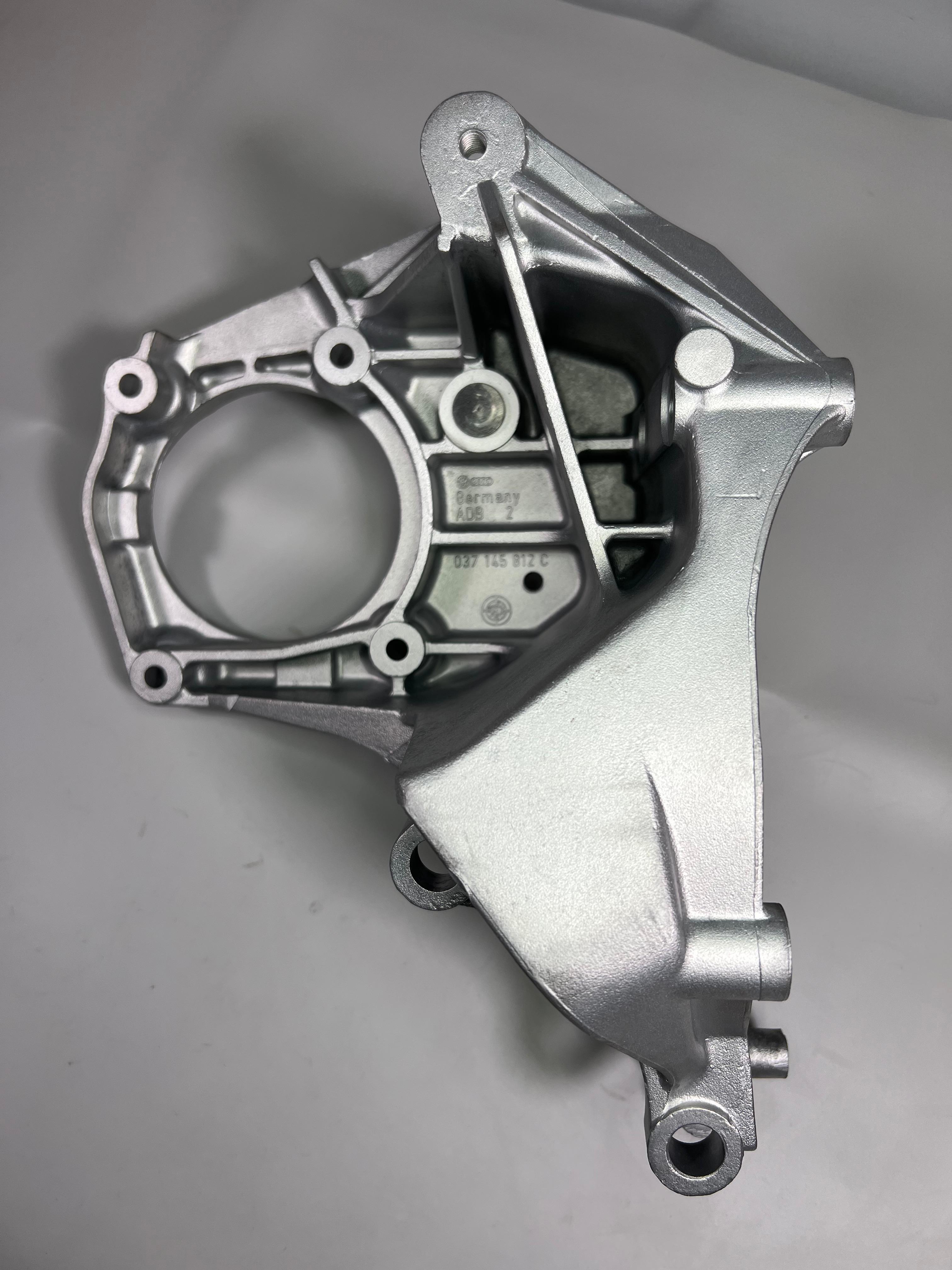 Halter für G60 Lader original Teilenummer : 037 145 491 A