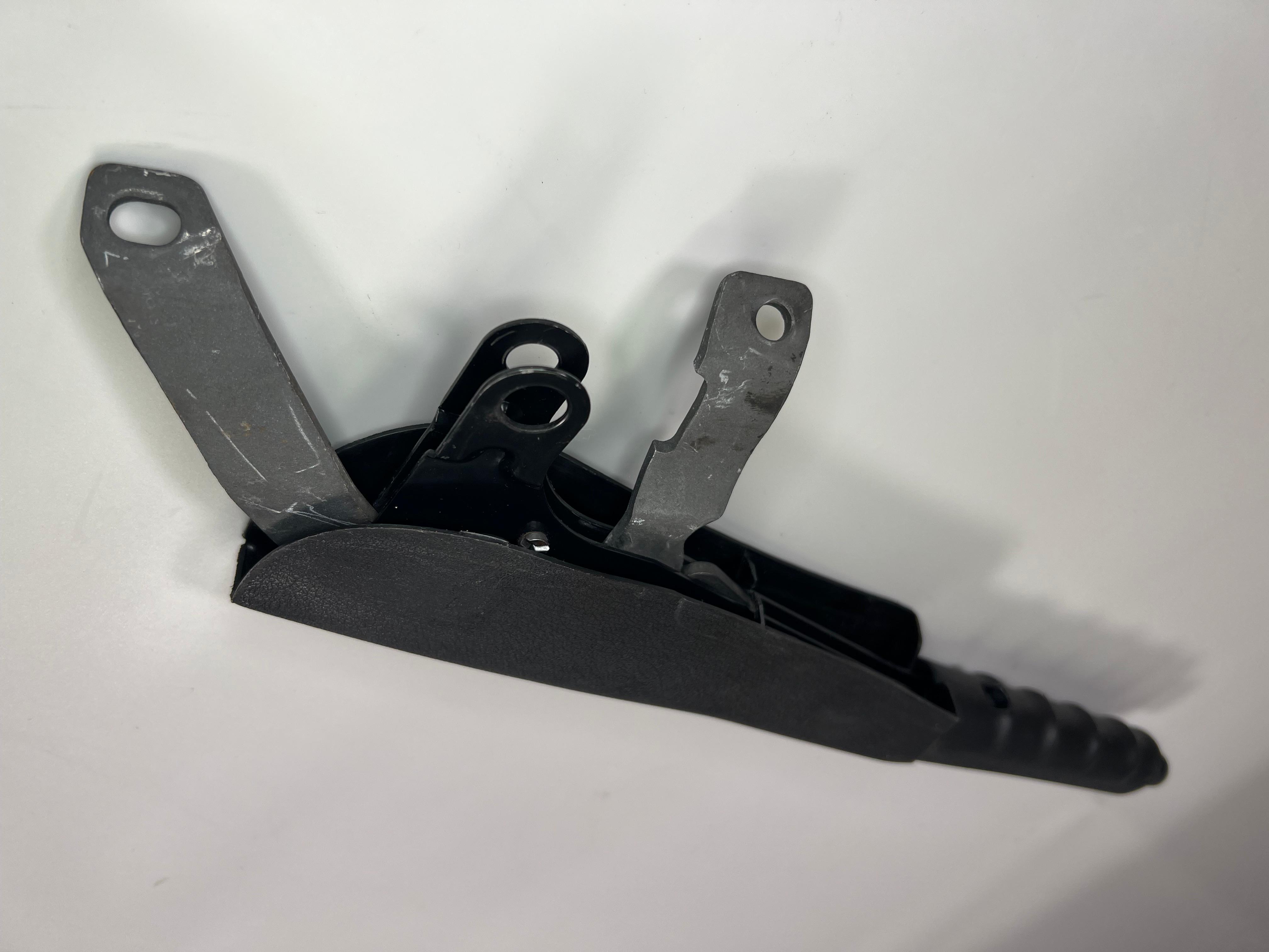 Handbremshebel für Polo II mit Abdeckung original Teilenummer : 867 711 301 D