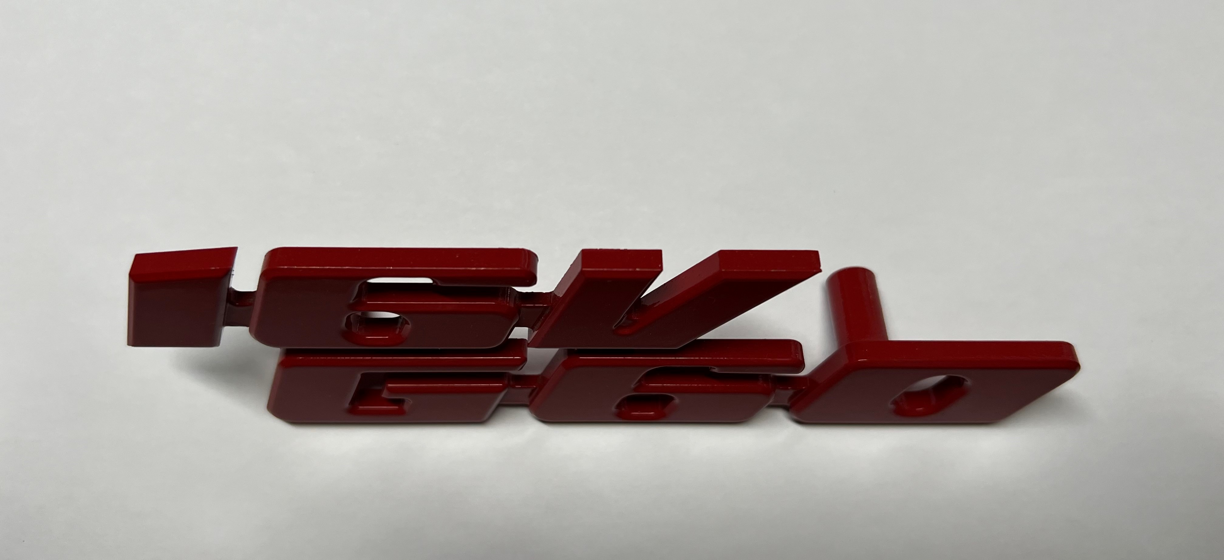Emblem für den 16VG60 Kühlergrill aus Aluminium