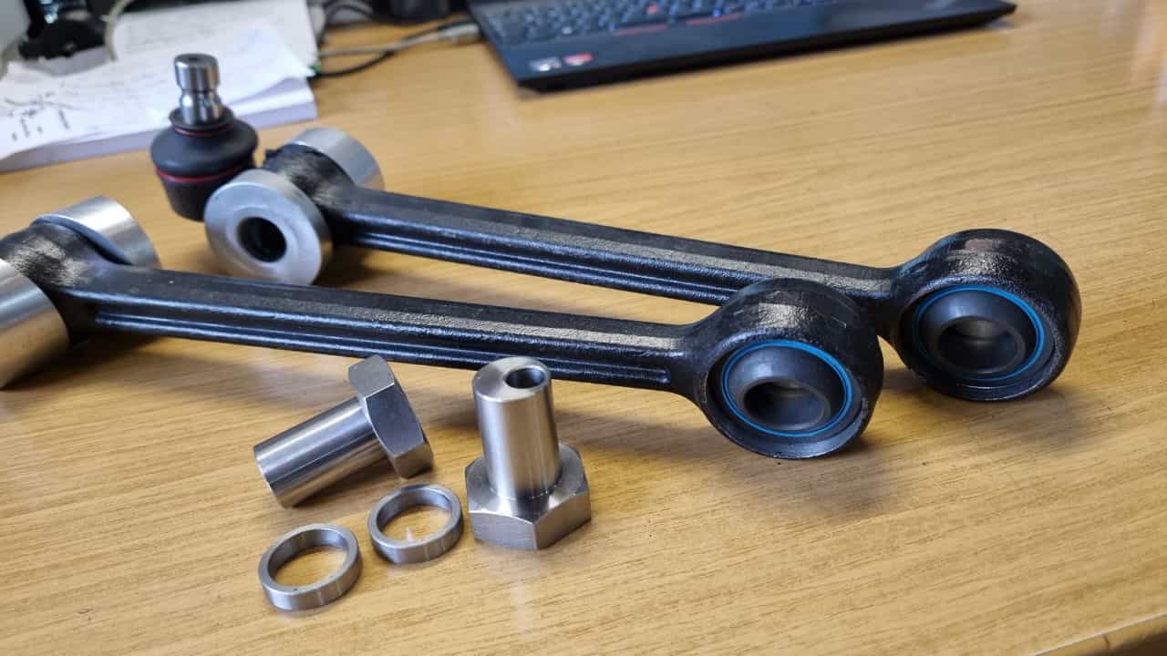 Querlenker Polo G40 links und rechts Motorsport mit Uniballgelenk Sturzverstellung