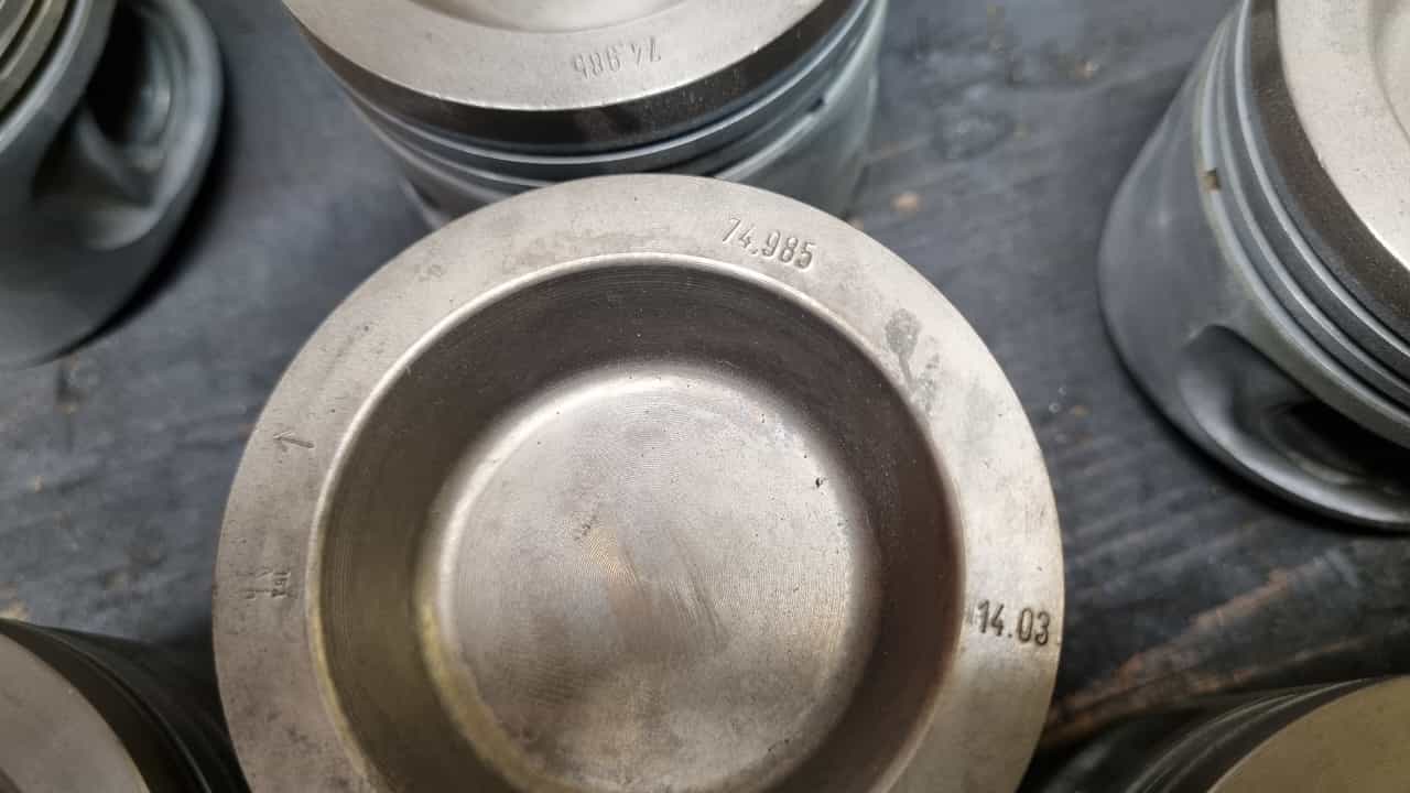 Polo G40 original Kolben PY Gebrauchtteil