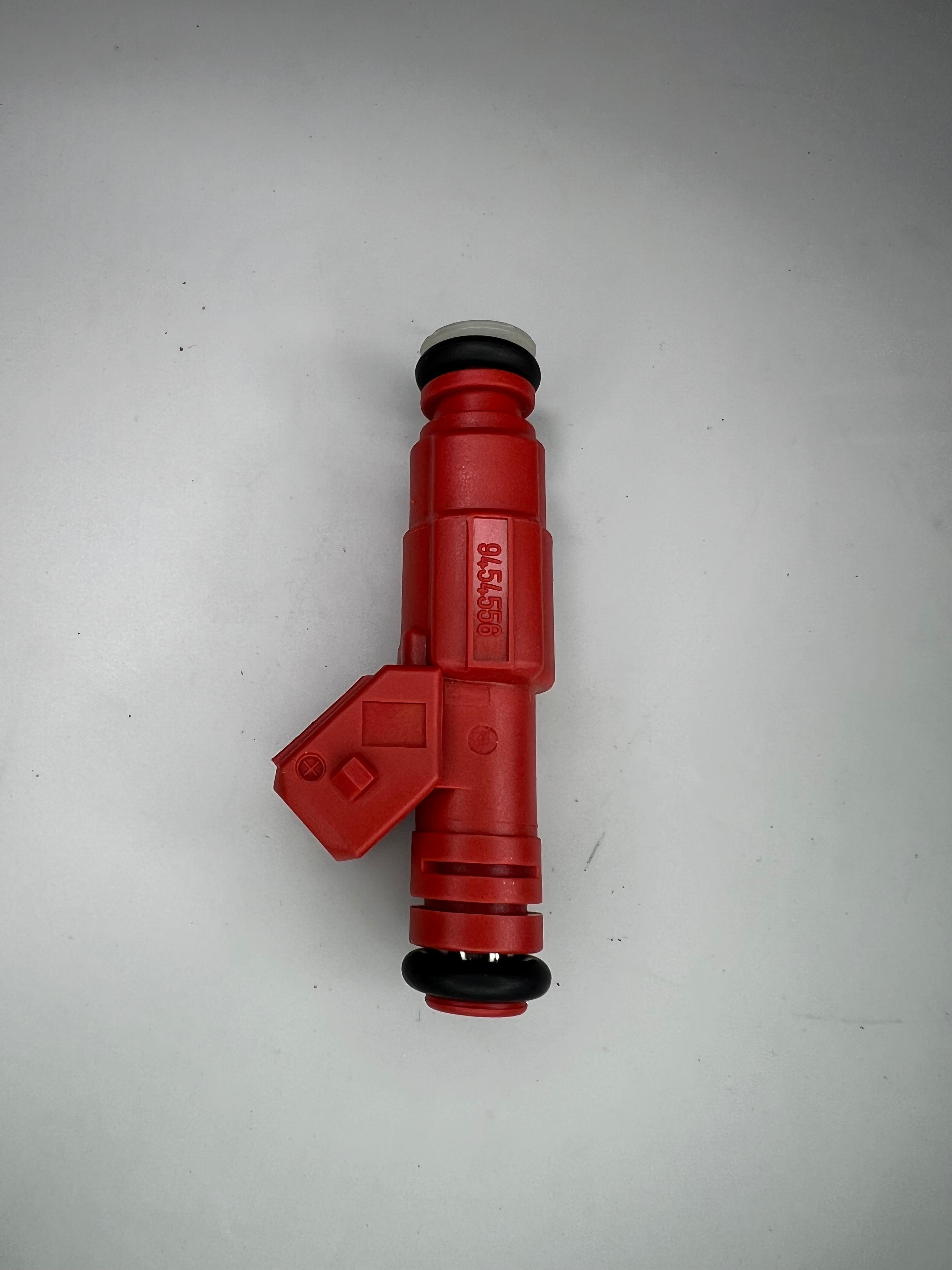 Eine Bosch Einspritzdüse EV6 in der Farbe rot und 315 ccm3 Durchfluss